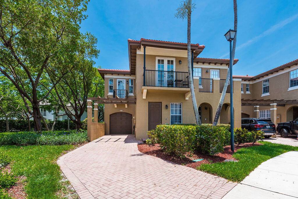 Coconut Creek, FL 33073,6911 Julia Gardens DR