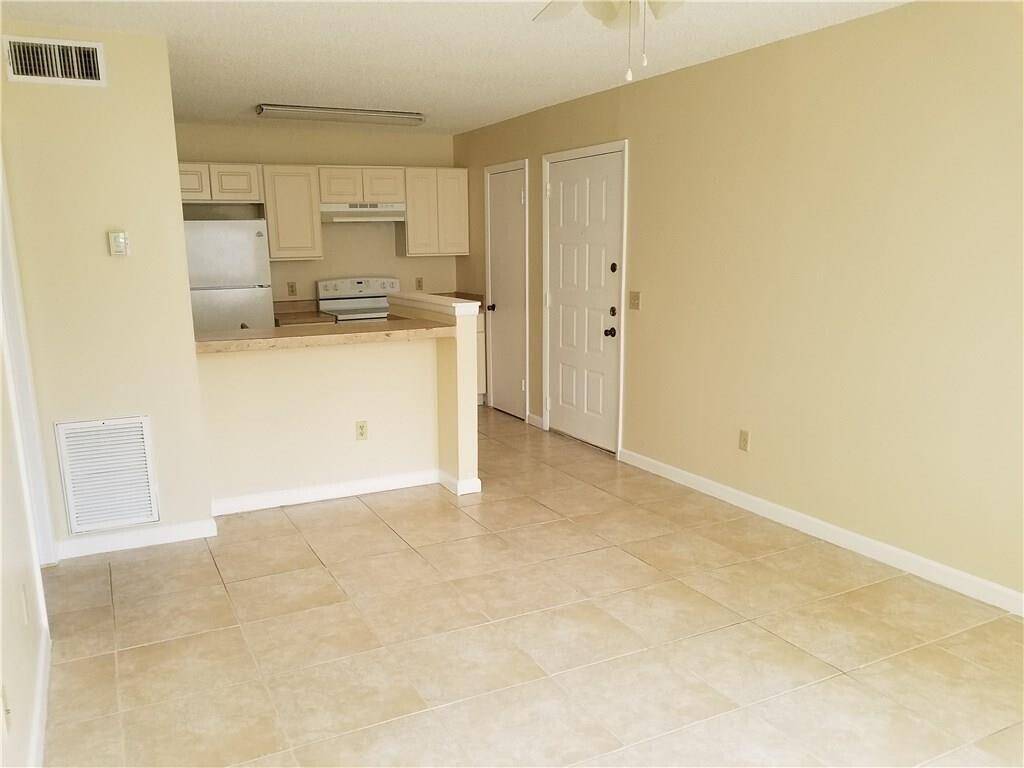 Pompano Beach, FL 33069,4481 W Mcnab RD 20