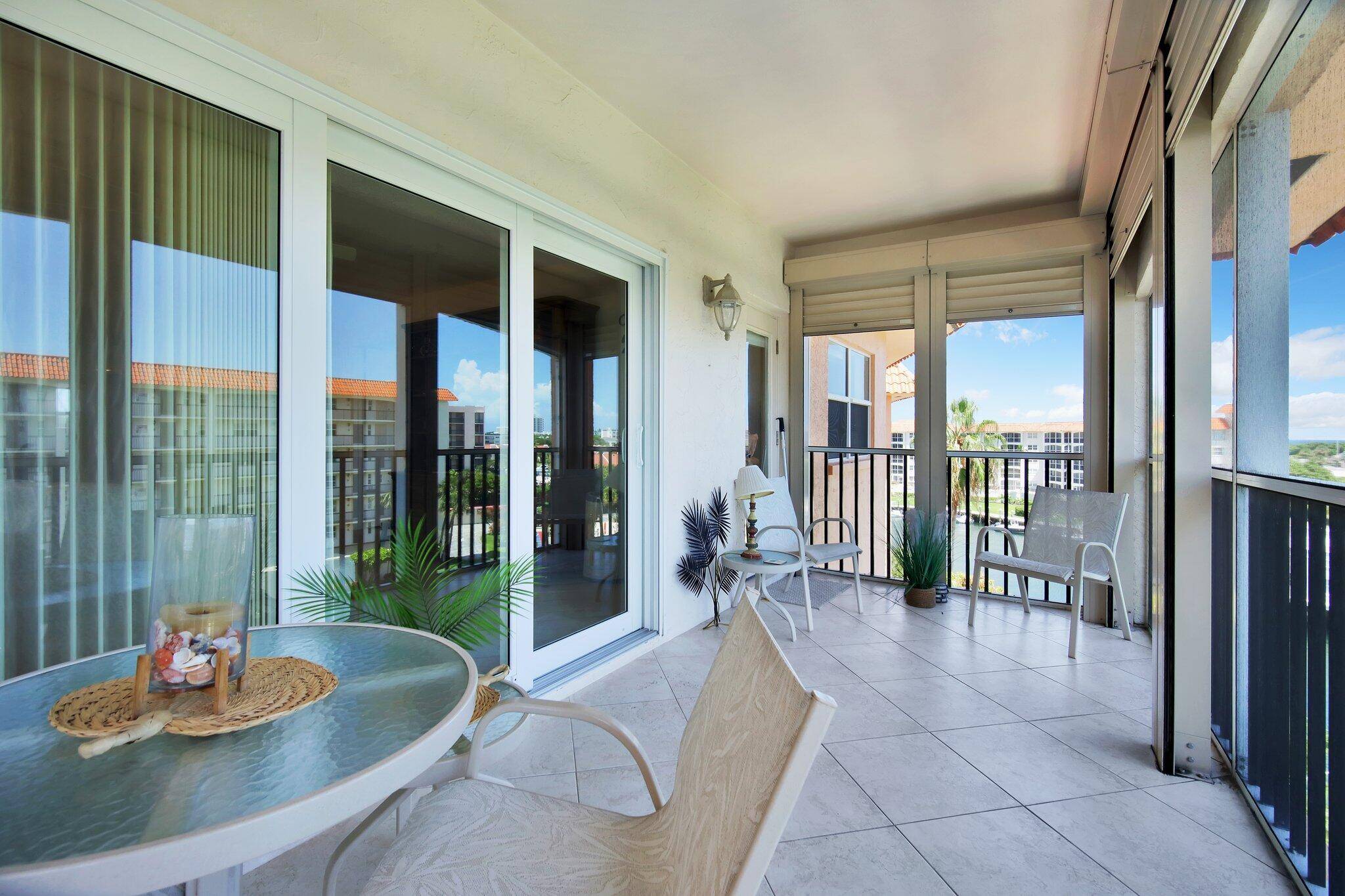 Boca Raton, FL 33431,2871 N Ocean BLVD V557