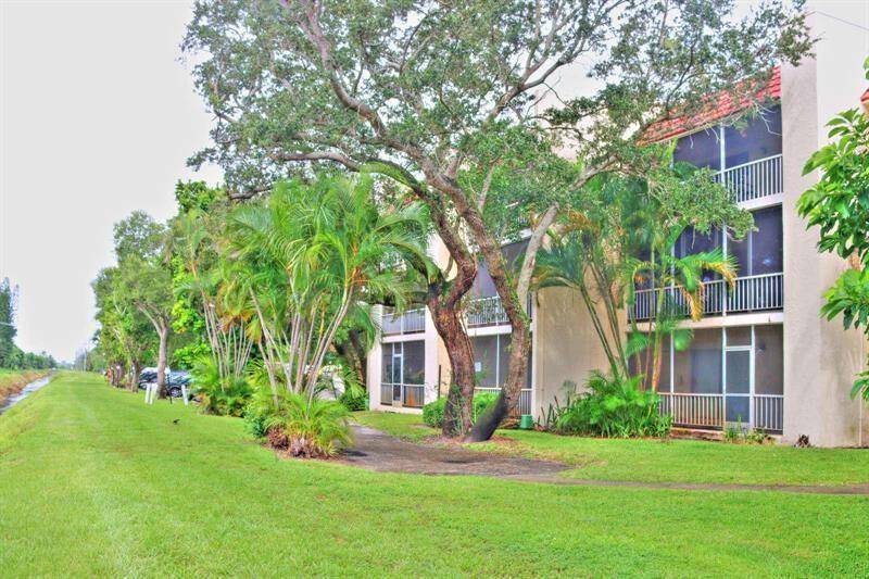 Boca Raton, FL 33486,634 NW 13th ST 11
