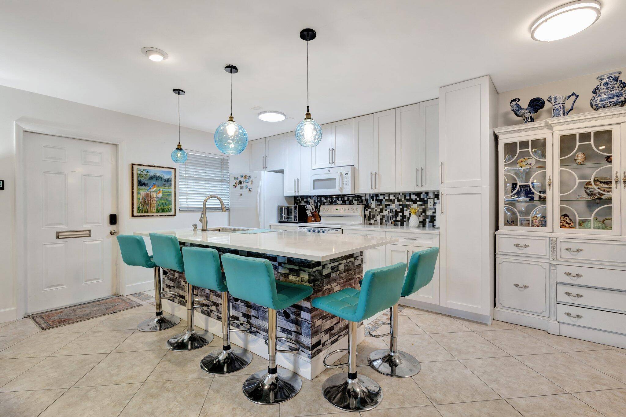 Delray Beach, FL 33445,1232 W W Club DR D