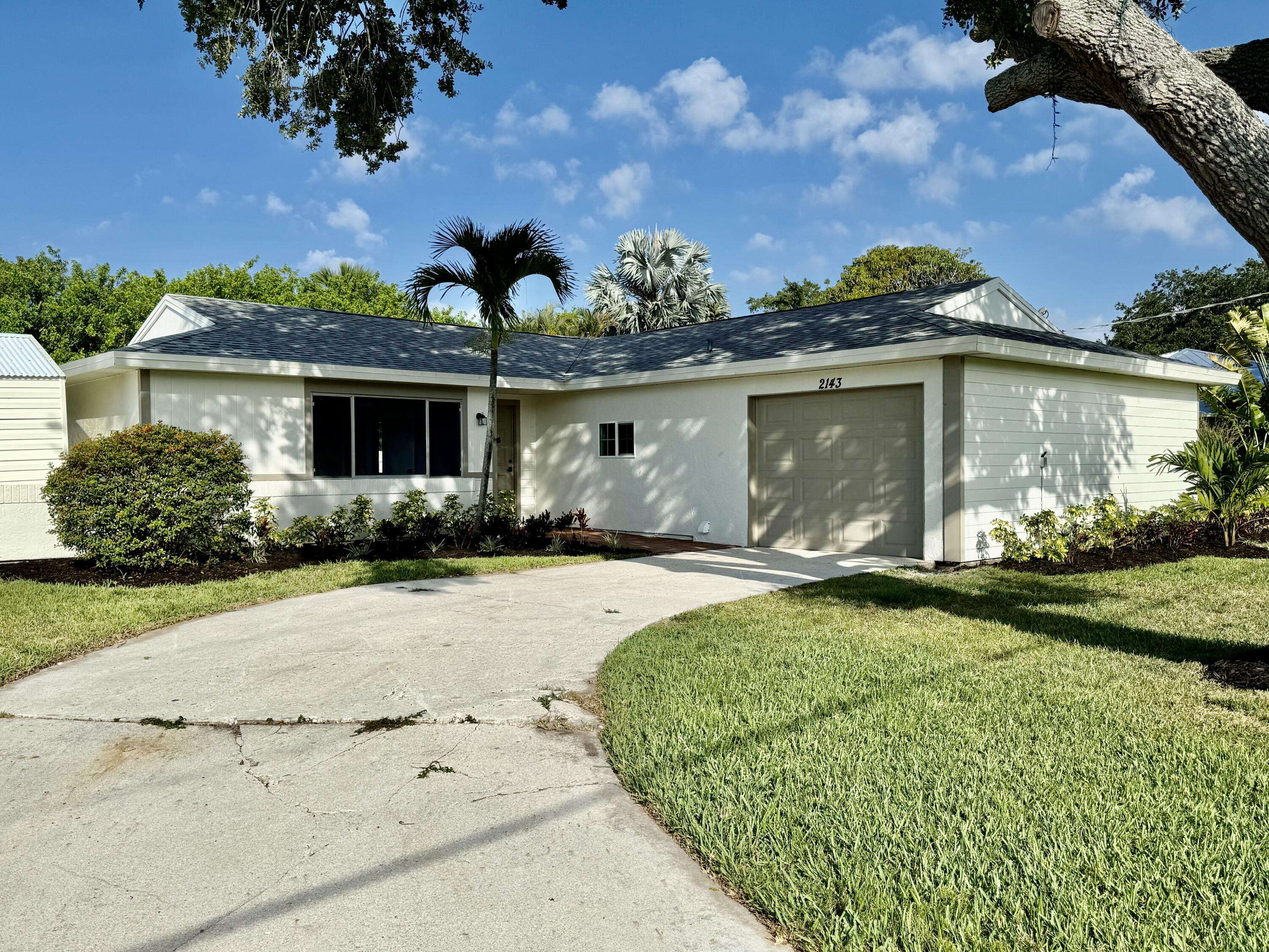 Vero Beach, FL 32962,2143 SE 4th CT