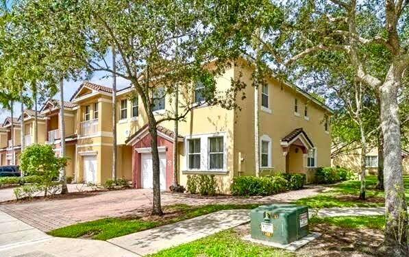 Royal Palm Beach, FL 33414,2286 Shoma DR