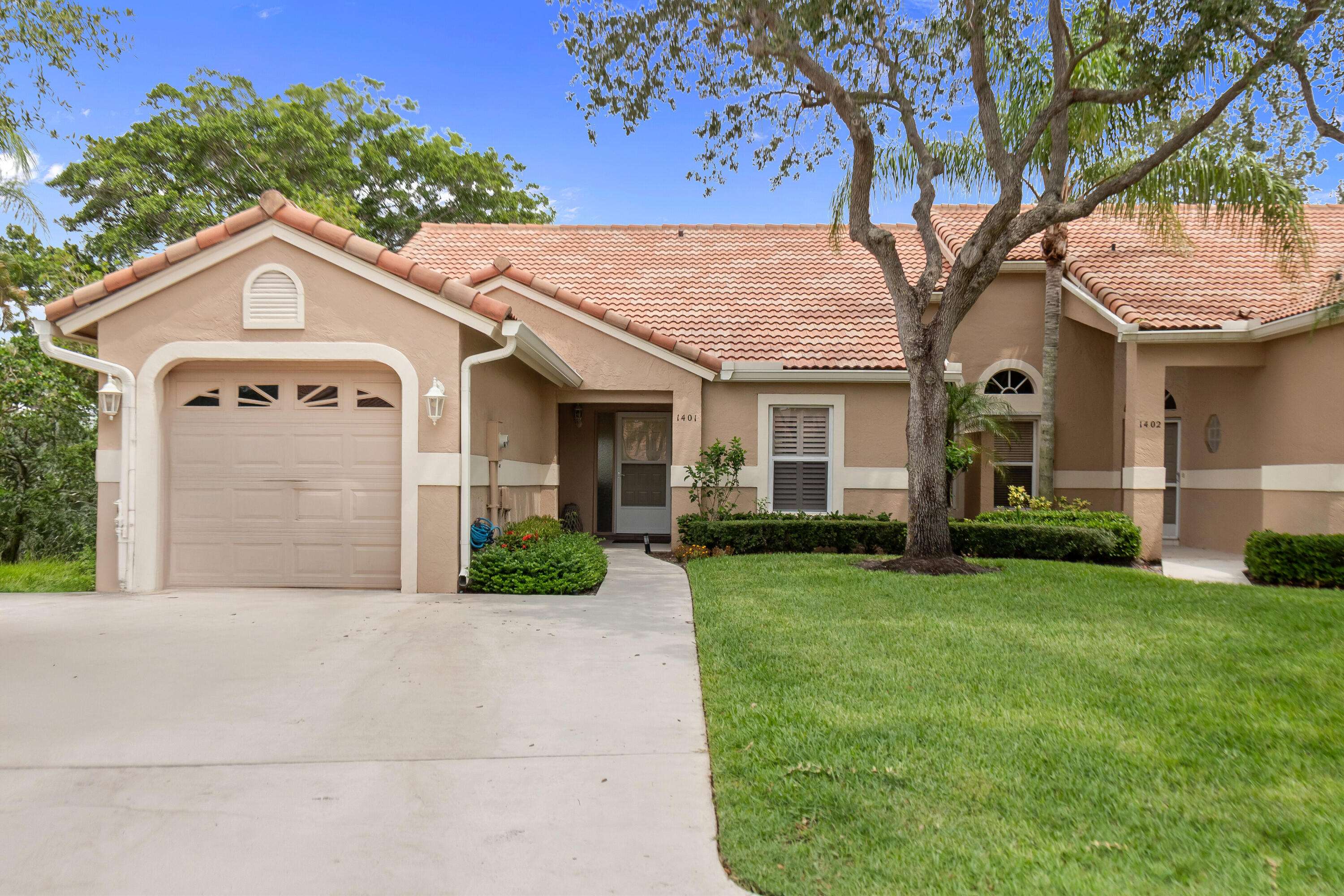 Palm Beach Gardens, FL 33418,1401 Mahogany PL