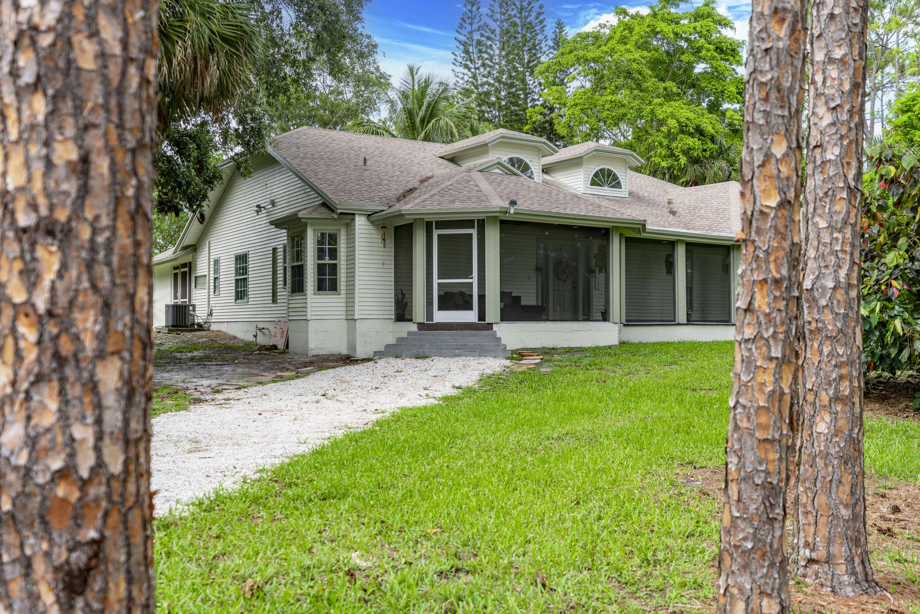 Loxahatchee, FL 33470,17069 N 81st LN