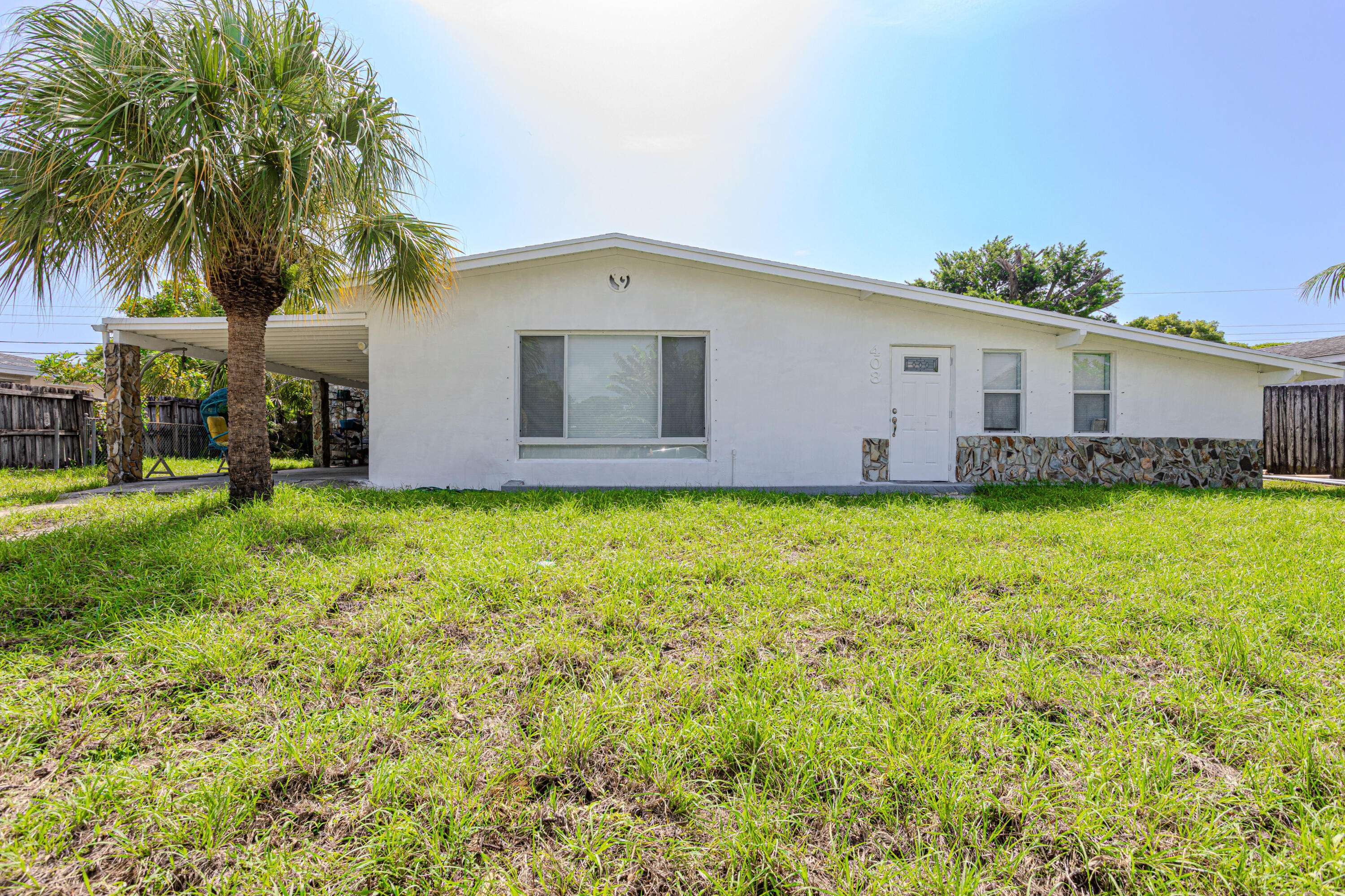 Lantana, FL 33462,408 S 9th ST