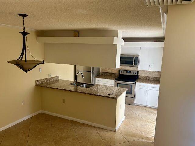 West Palm Beach, FL 33409,5026 50th WAY