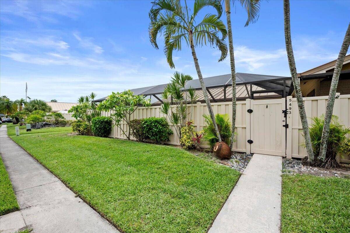 Palm Beach Gardens, FL 33418,5493 Eagle Lake DR