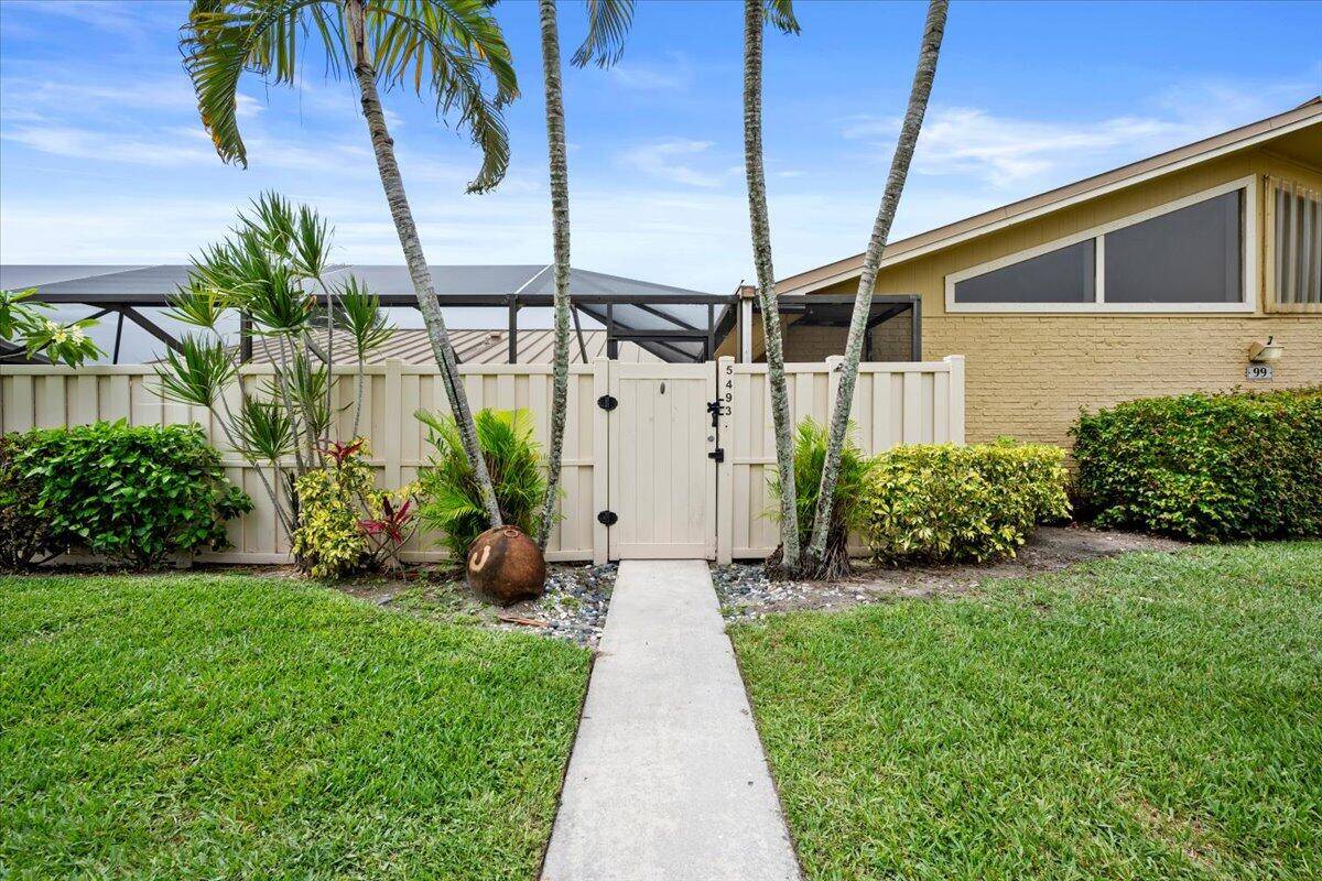 Palm Beach Gardens, FL 33418,5493 Eagle Lake DR