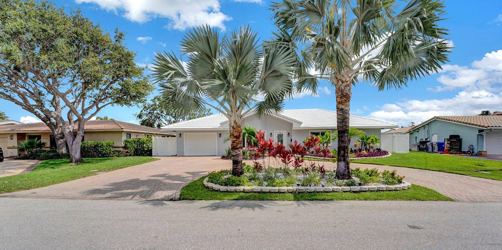 Pompano Beach, FL 33062,2739 NE 10 ST