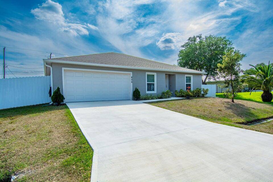 Port Saint Lucie, FL 34953,826 SW Juliet AVE
