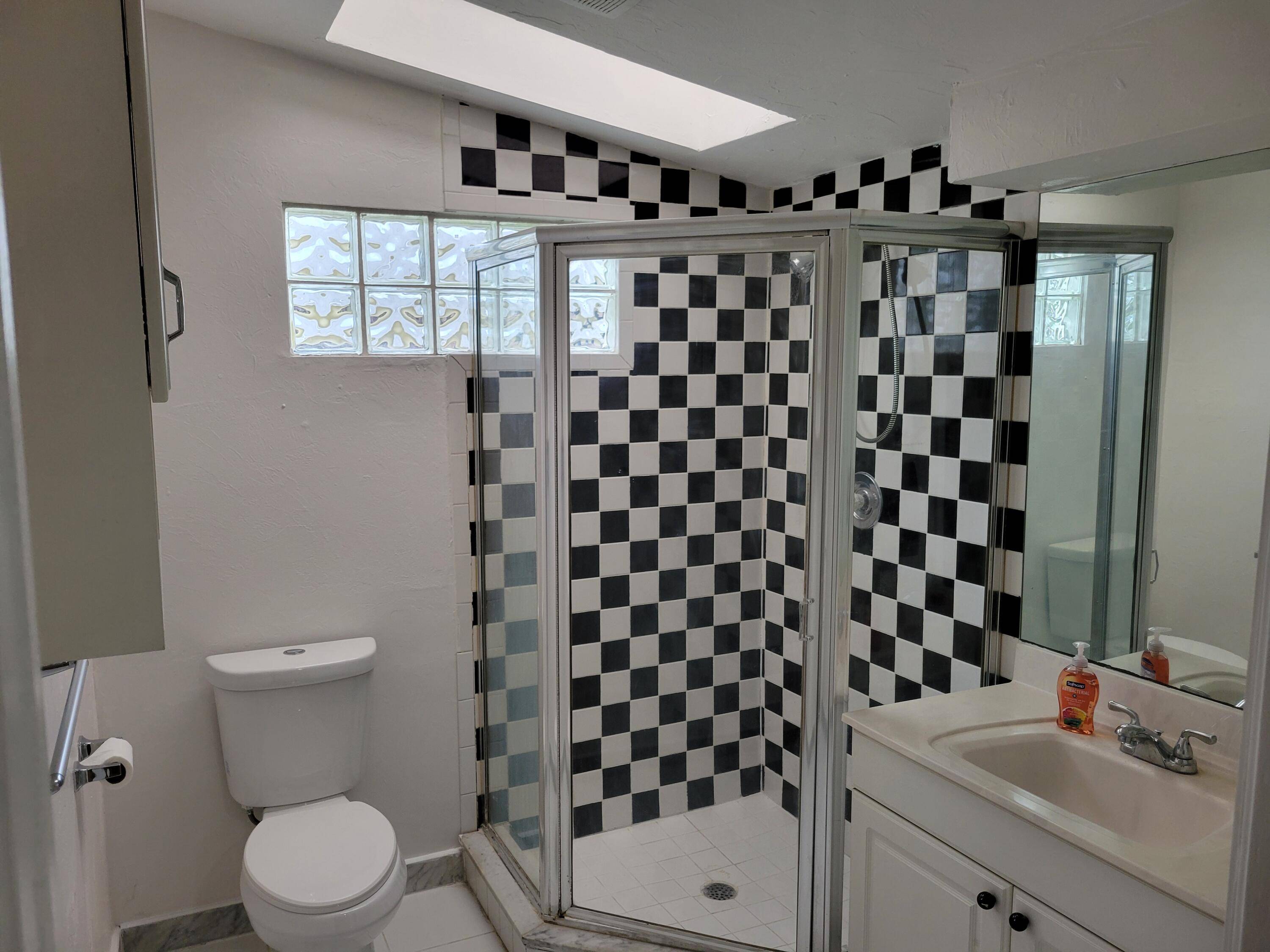 Lantana, FL 33462,510 N 5th ST