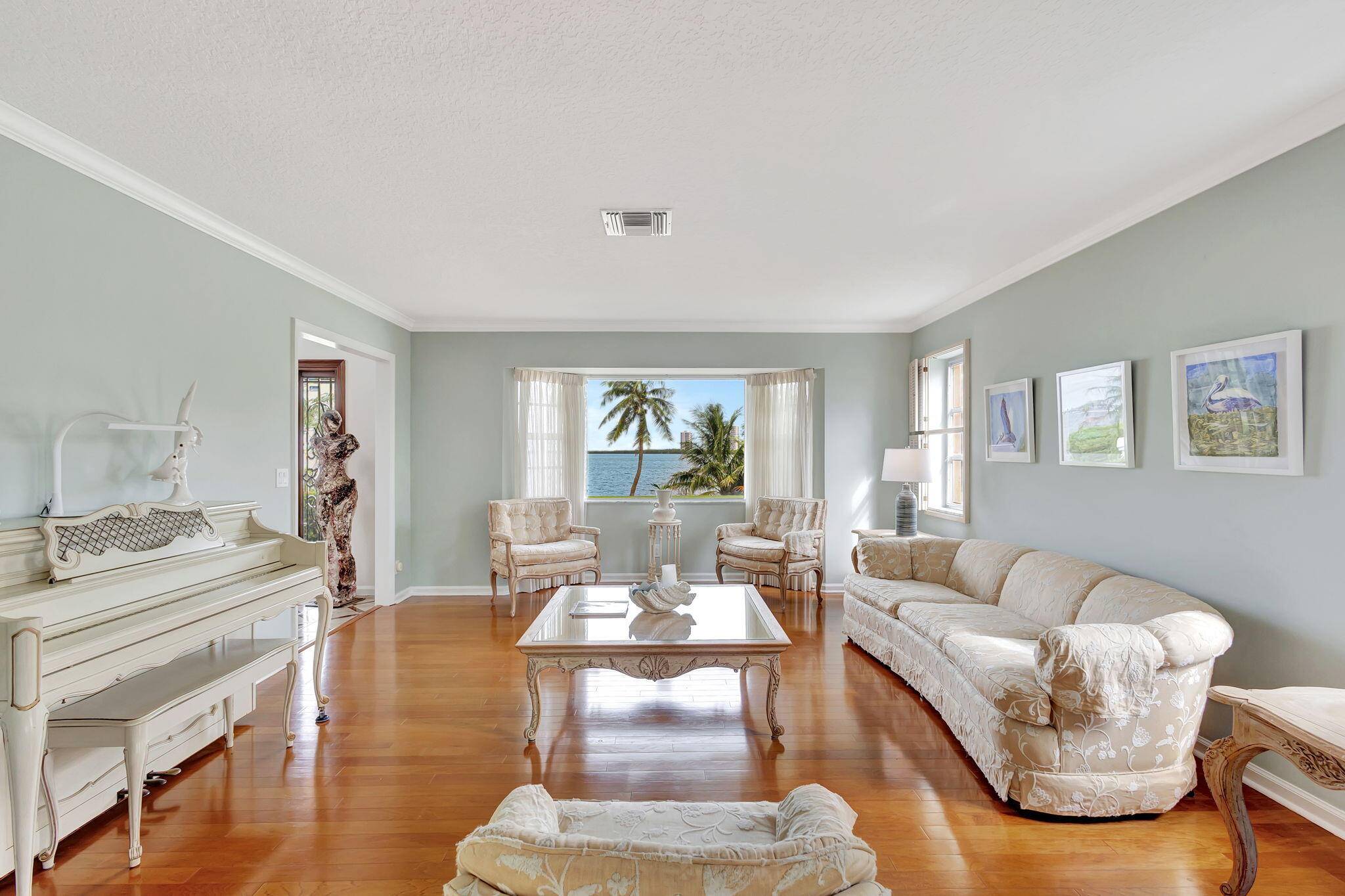 Riviera Beach, FL 33404,1141 Pine Point RD