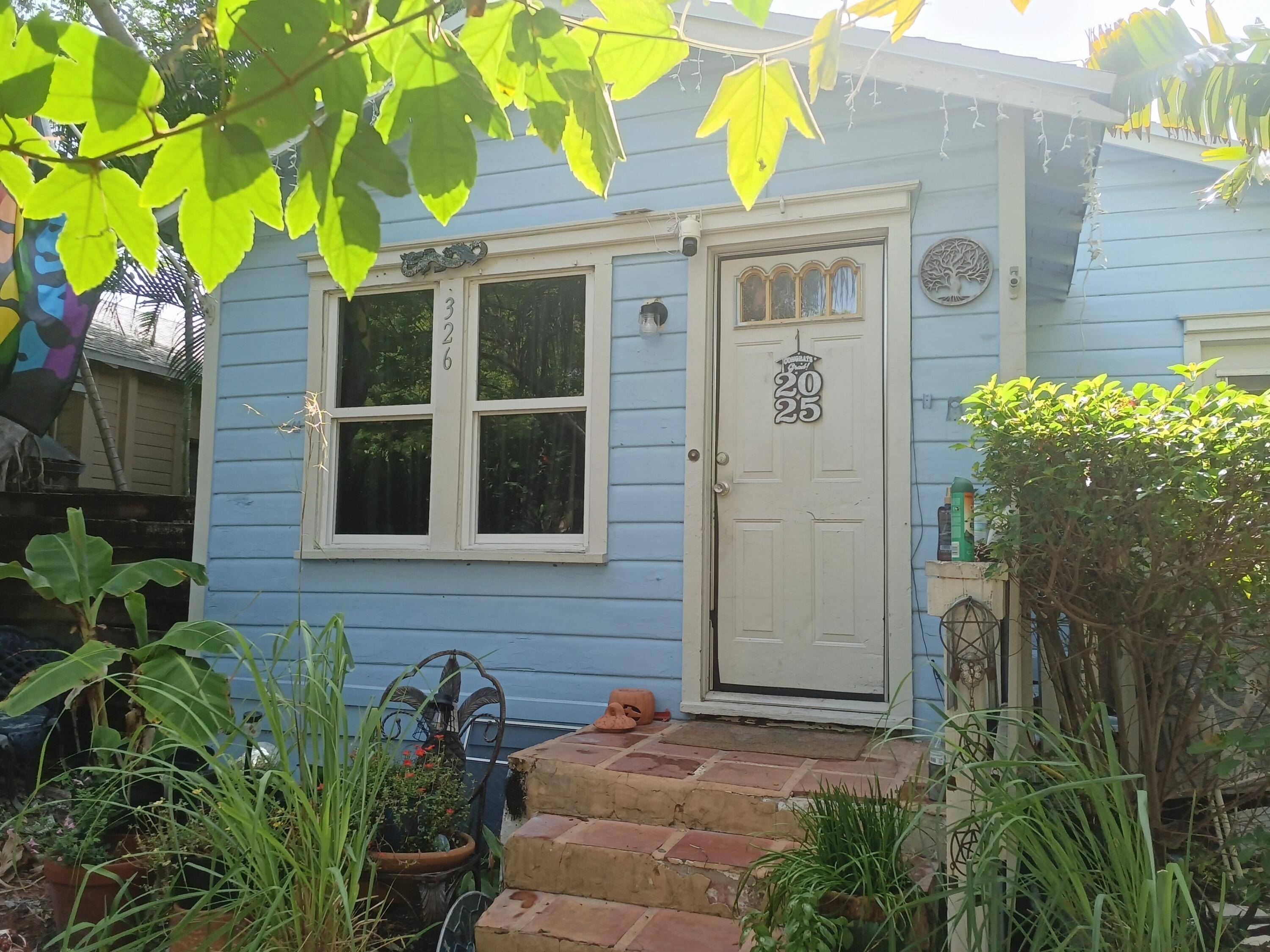 Lake Worth Beach, FL 33460,326 S J ST