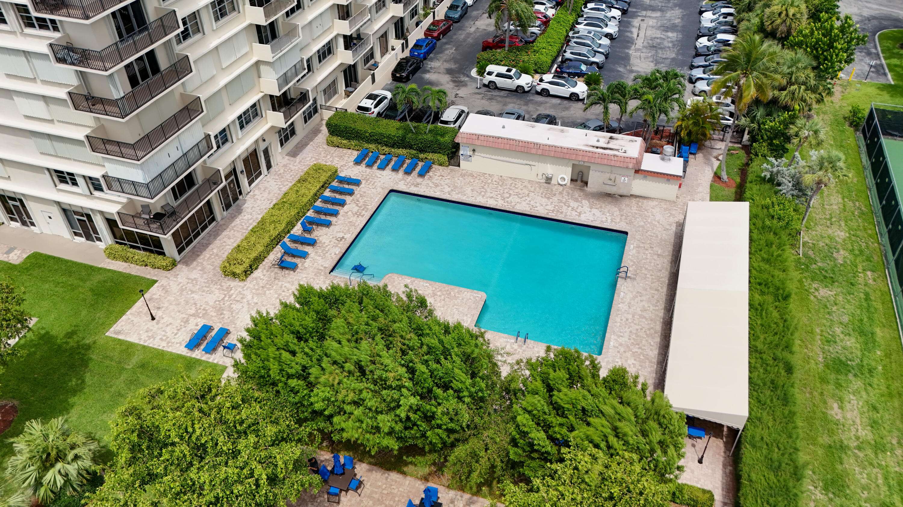 Boca Raton, FL 33431,2121 N Ocean BLVD 202w