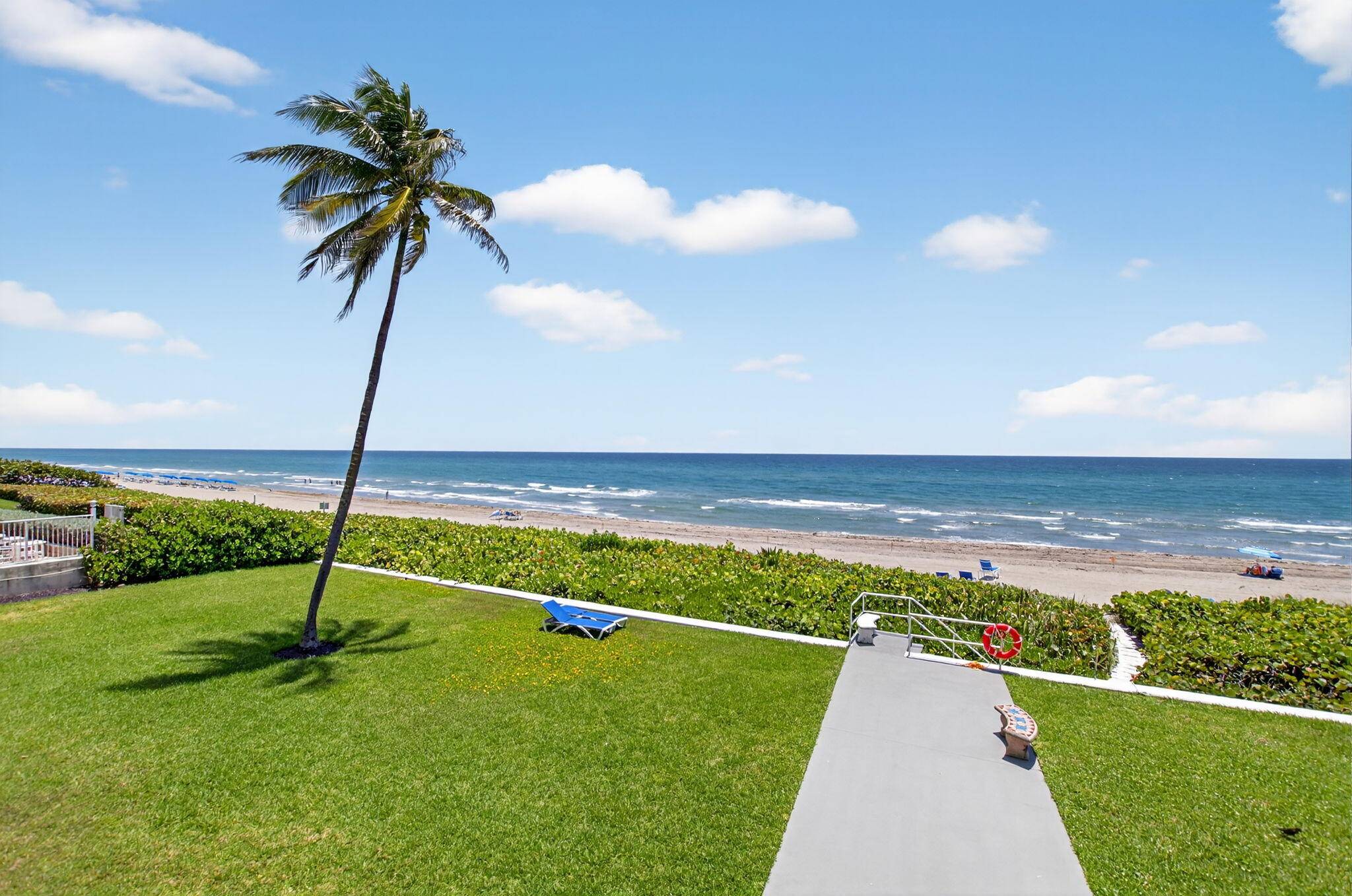 Highland Beach, FL 33487,2909 S Ocean BLVD 2b2