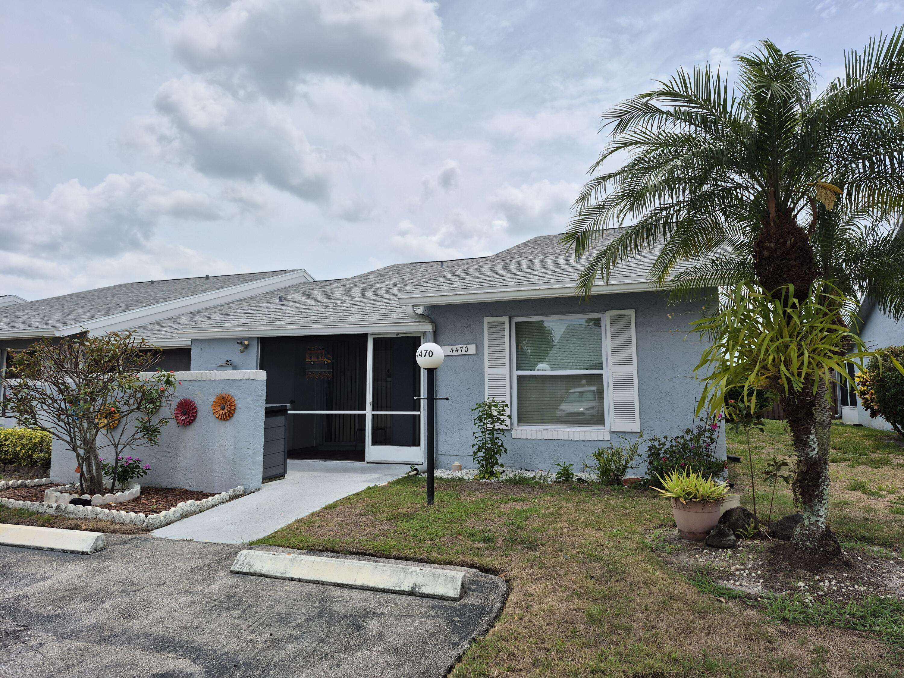 Lake Worth, FL 33467,4470 Lucerne Villas LN