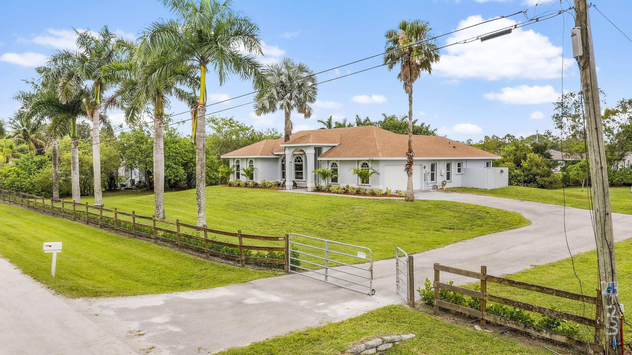 Loxahatchee, FL 33470,16930 N 90th ST