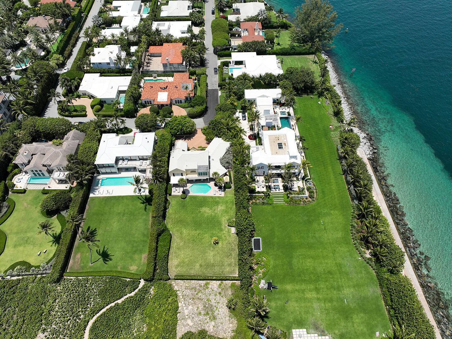 Palm Beach, FL 33480,143 E Inlet DR