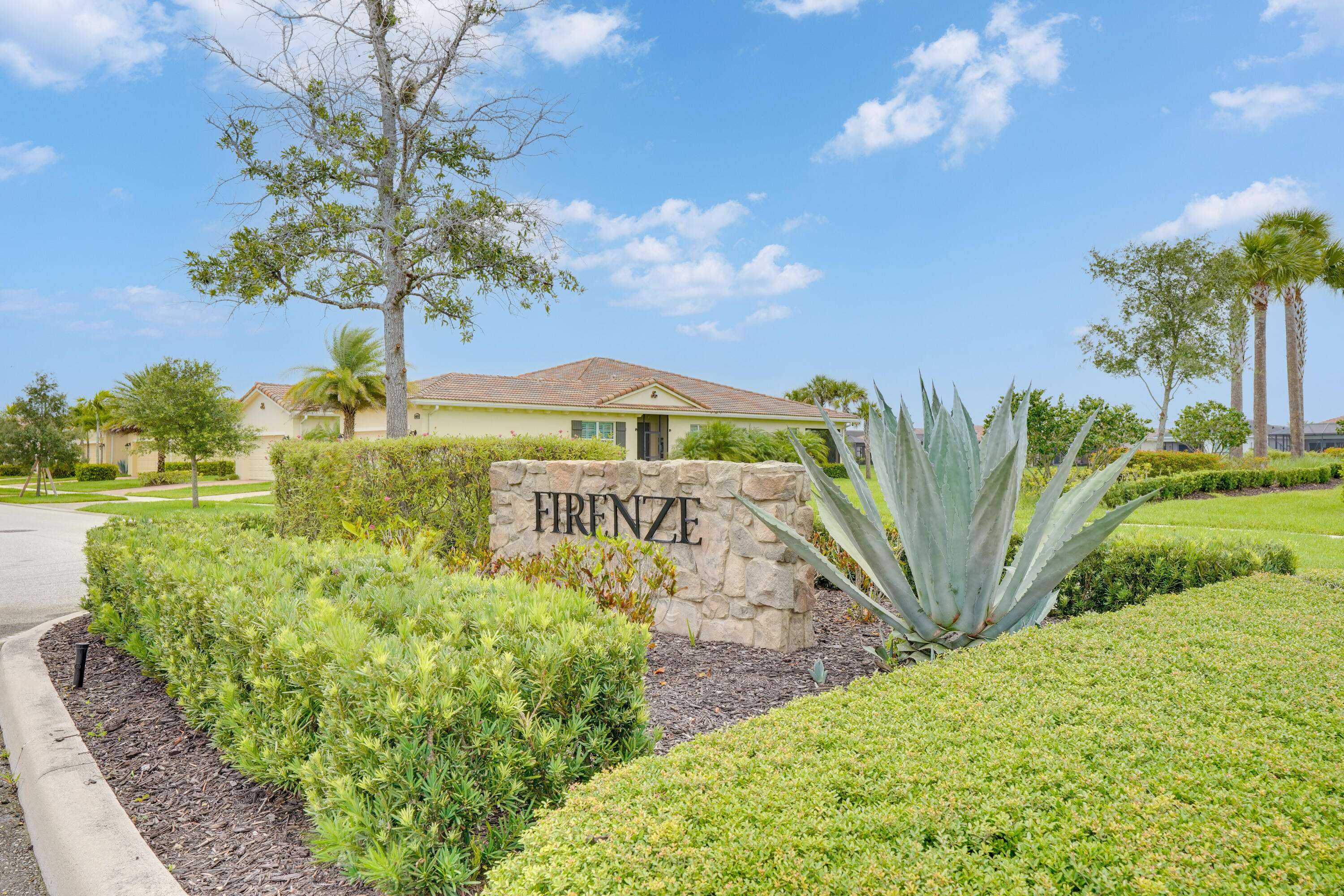 Port Saint Lucie, FL 34986,24038 SW Firenze WAY