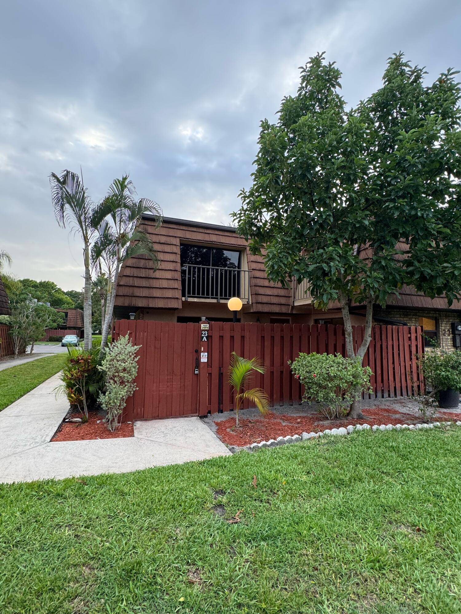 Fort Pierce, FL 34950,1458 N Lawnwood CIR 23a