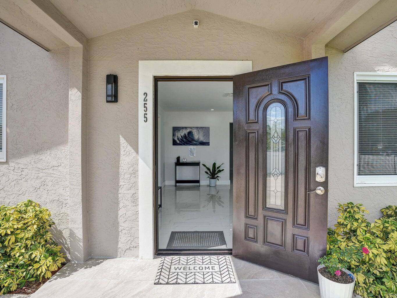 Boca Raton, FL 33487,255 Glouchester ST