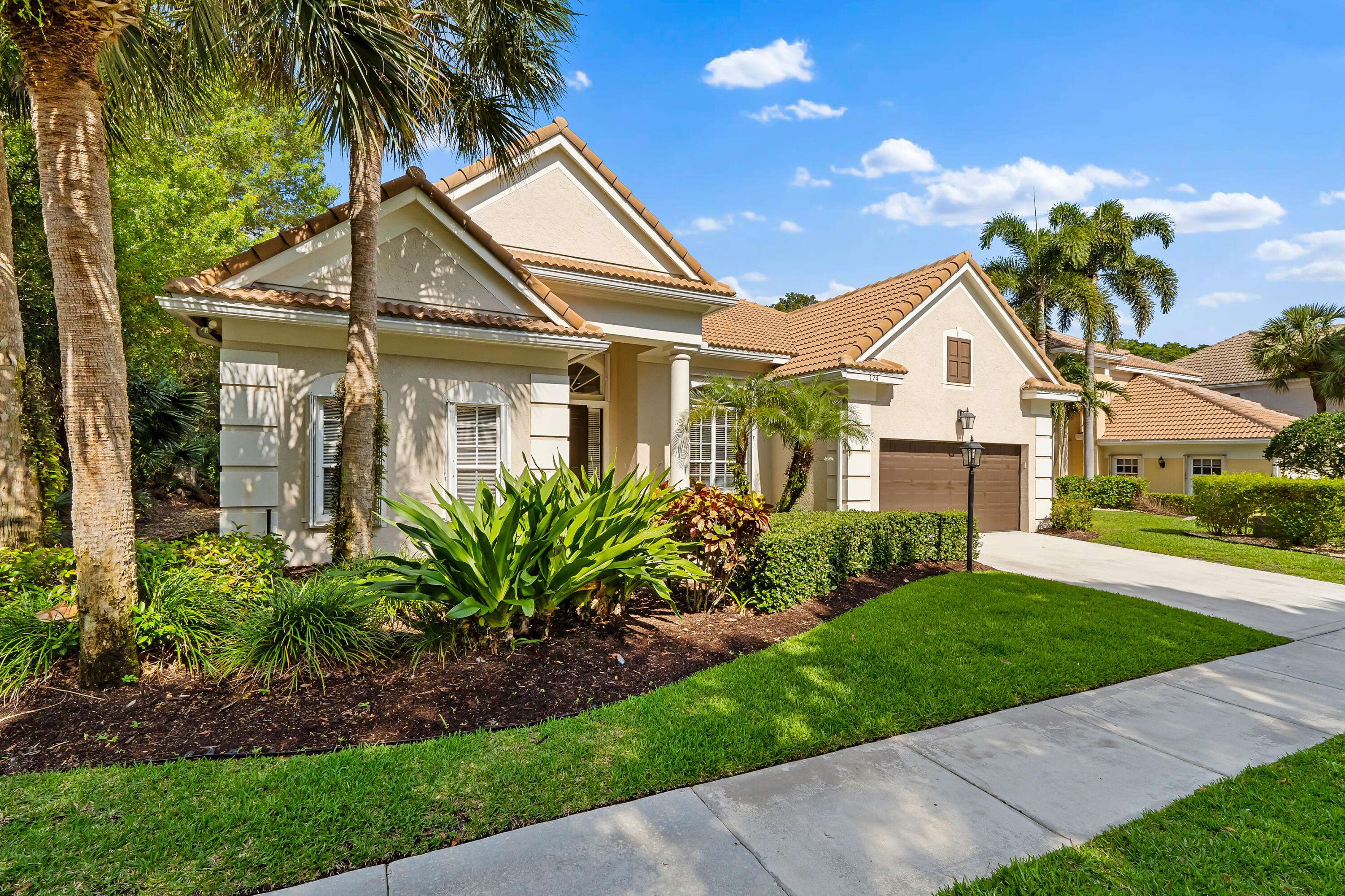 Palm Beach Gardens, FL 33410,174 Satinwood LN