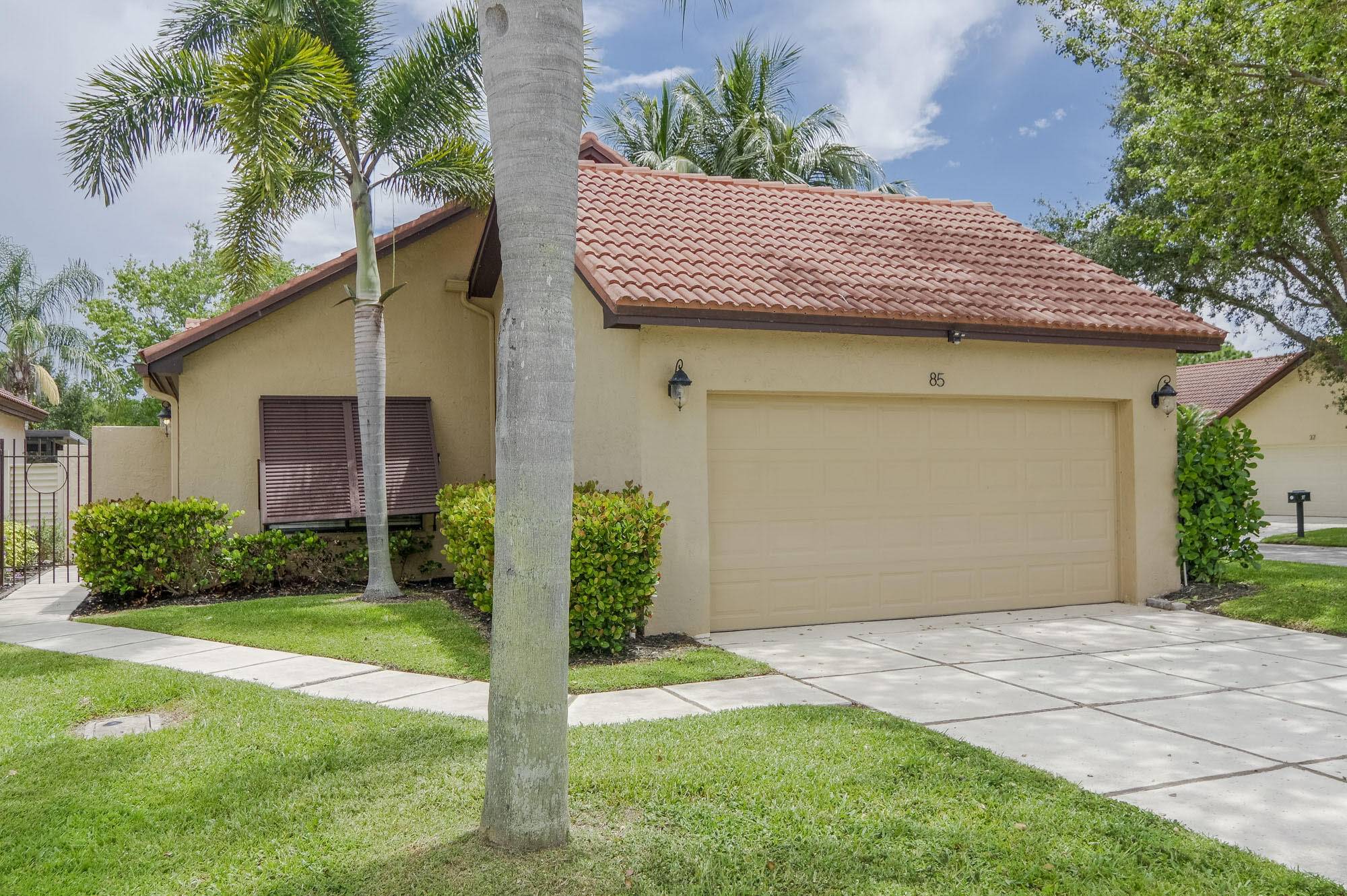 Palm Beach Gardens, FL 33418,85 N Ironwood WAY