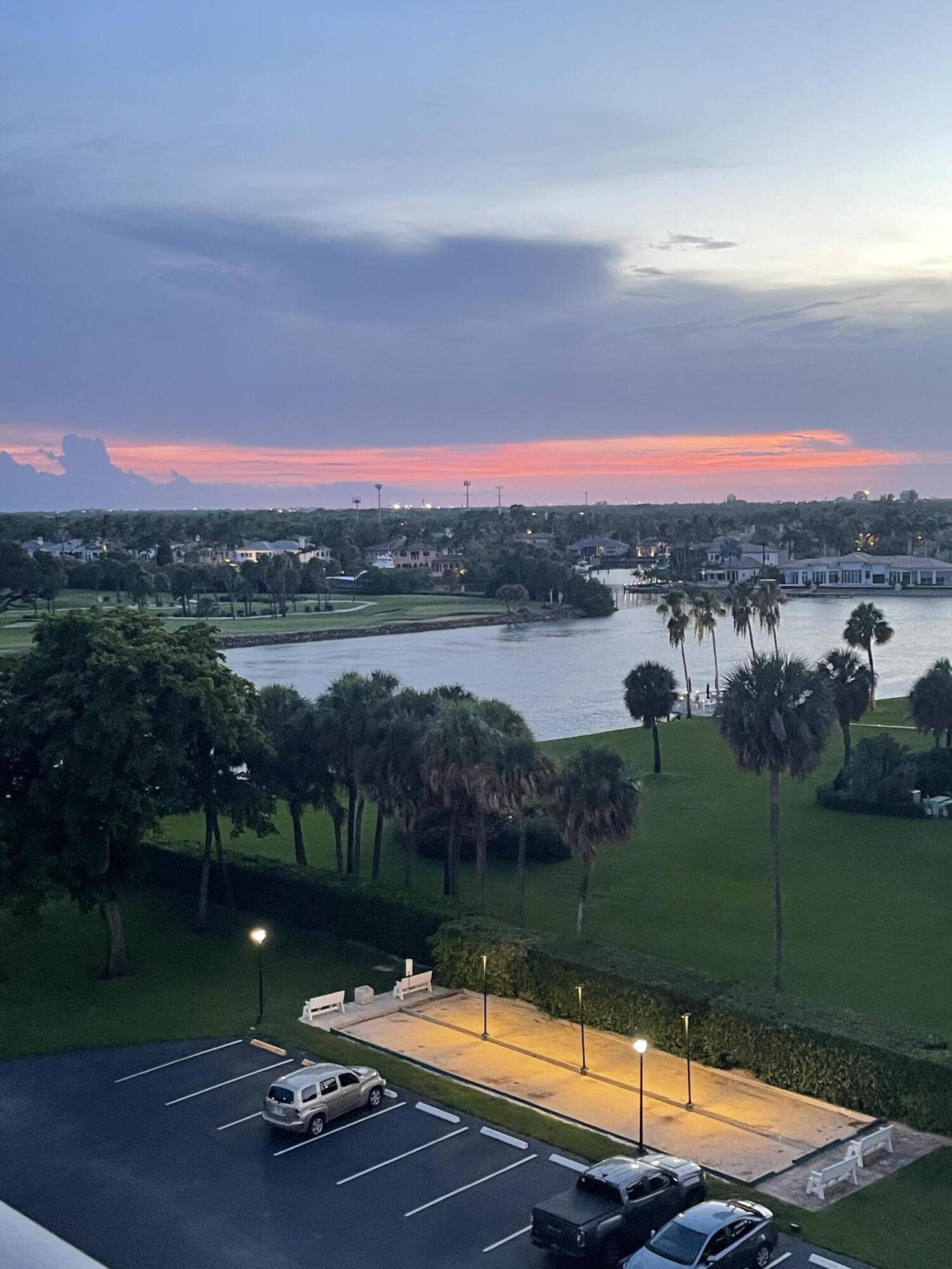 North Palm Beach, FL 33408,336 Golfview RD 706