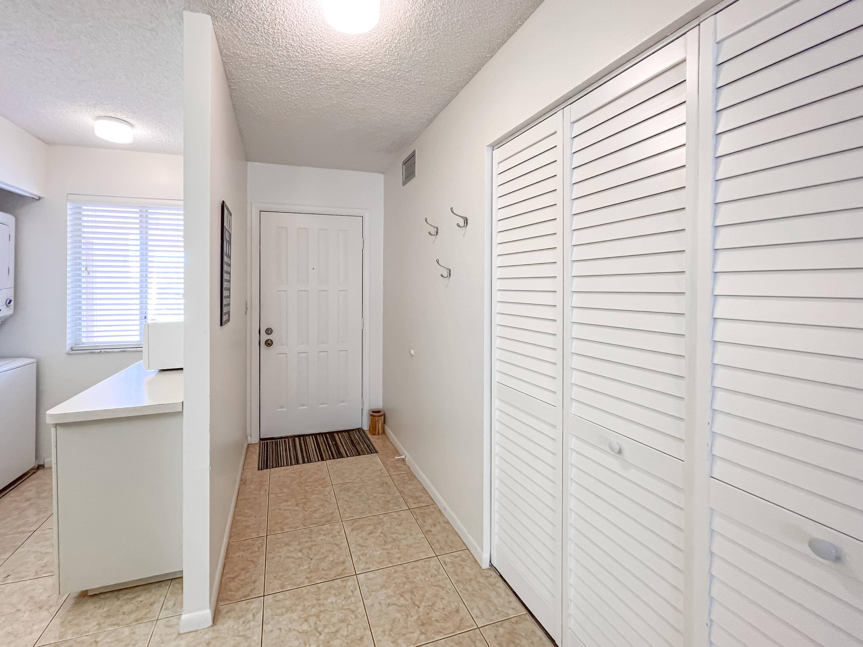 Jupiter, FL 33477,353 S Us Highway 1 B309