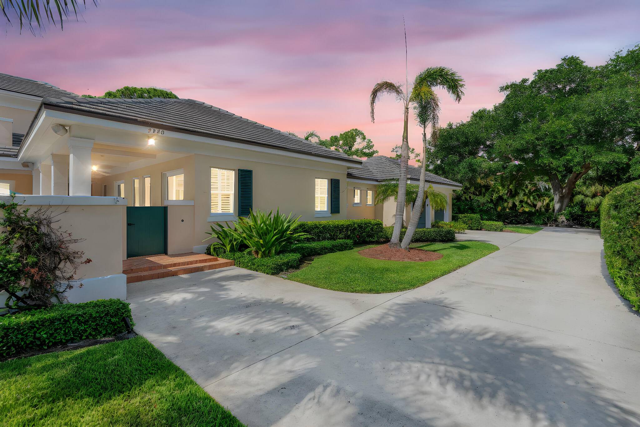 Palm Beach Gardens, FL 33410,2940 Marys WAY