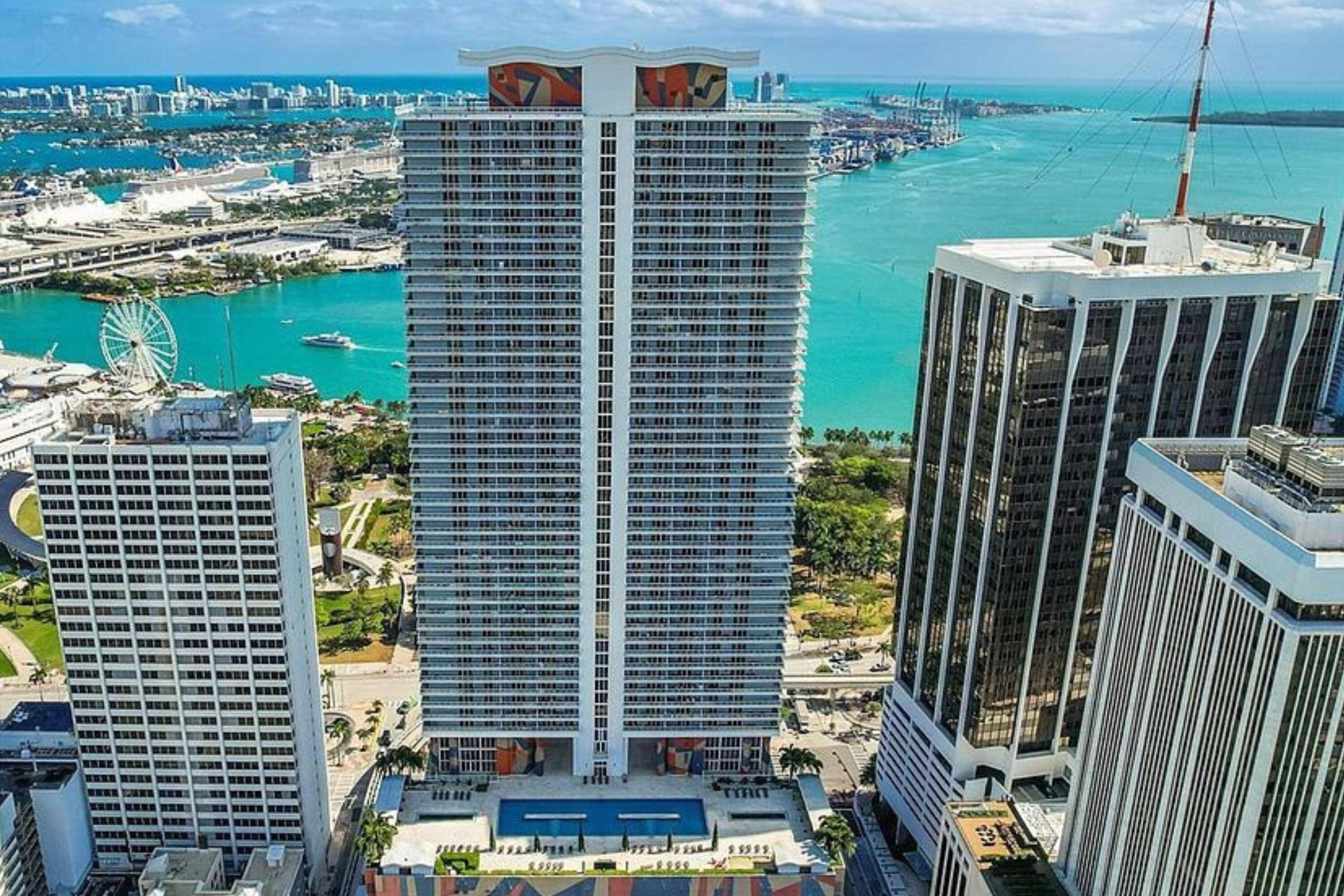 Miami, FL 33132,50 Biscayne BLVD 4503