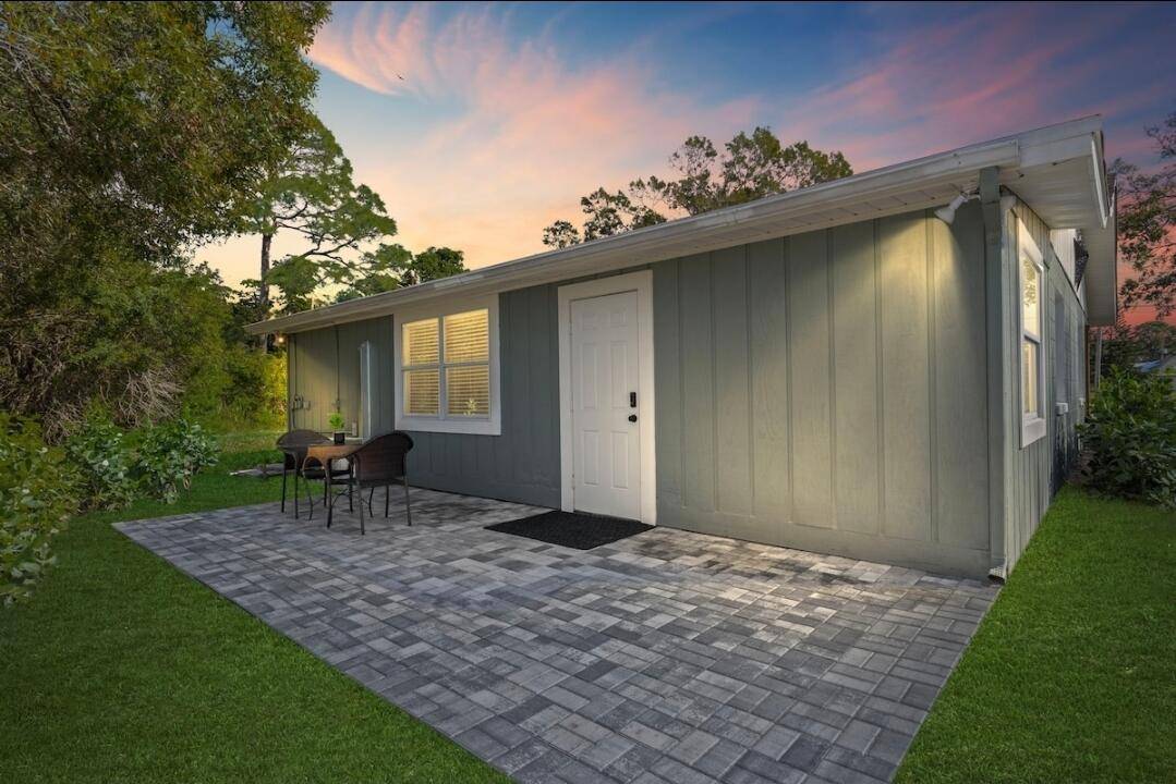Fort Pierce, FL 34982,5607 Tangelo DR