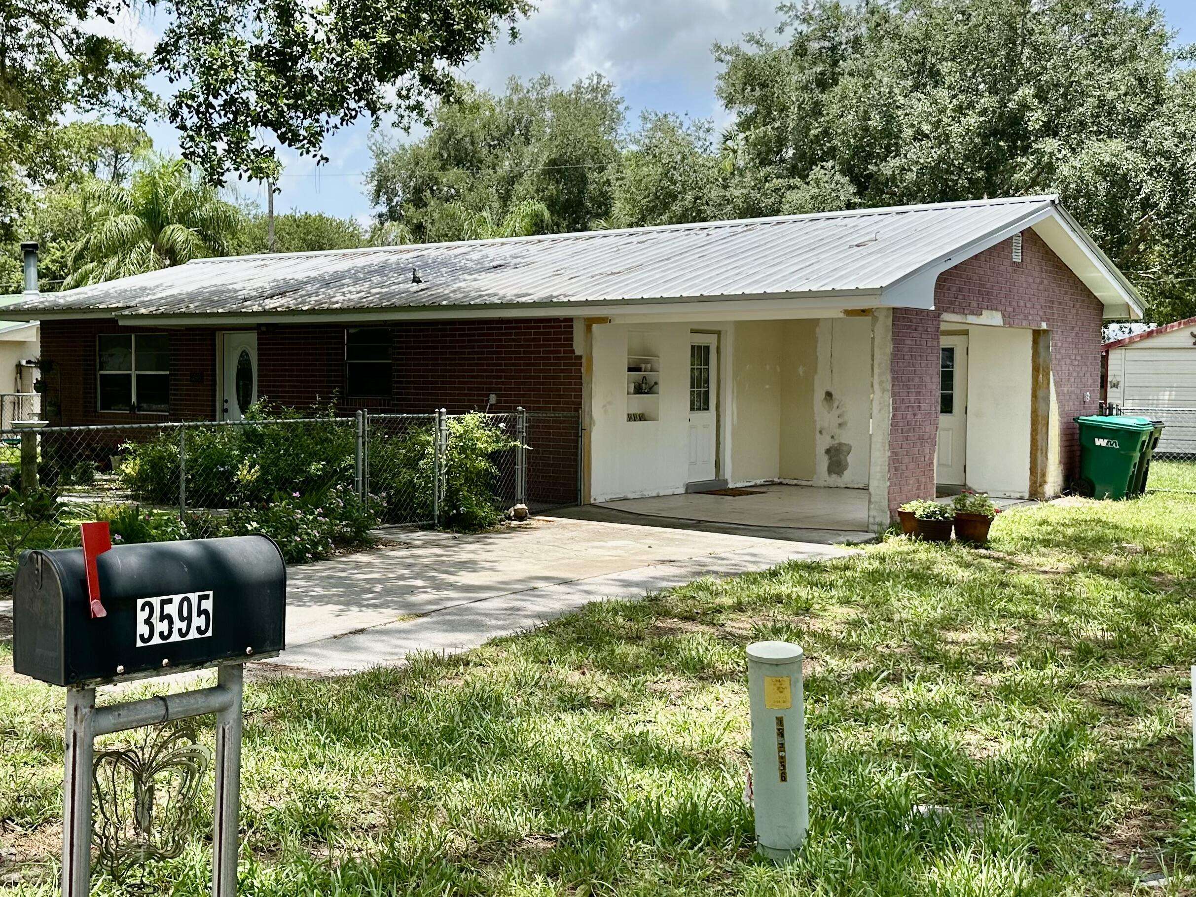 Okeechobee, FL 34974,3595 SW 19th ST