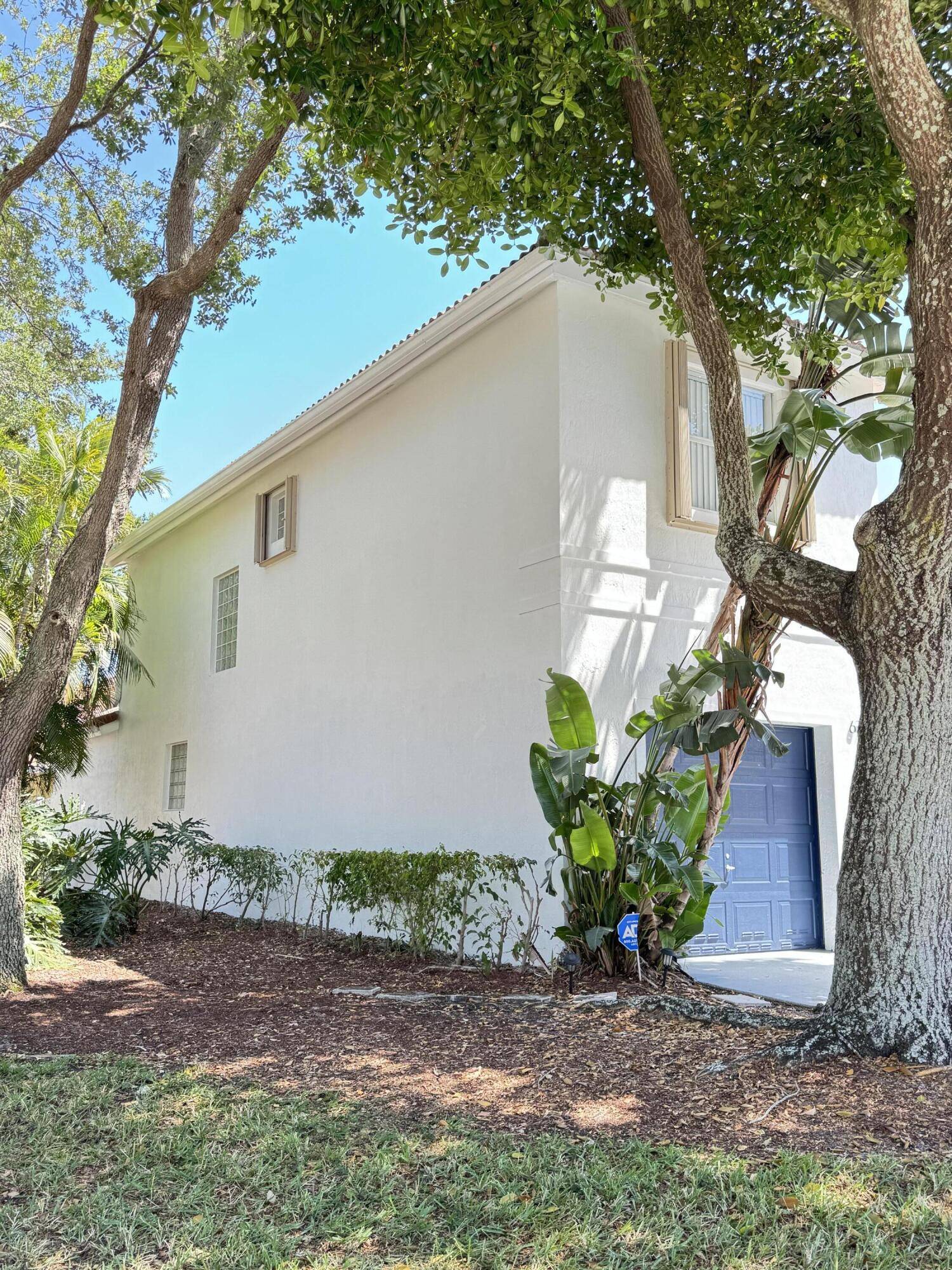 Lake Worth, FL 33463,6752 SE Green Island CIR