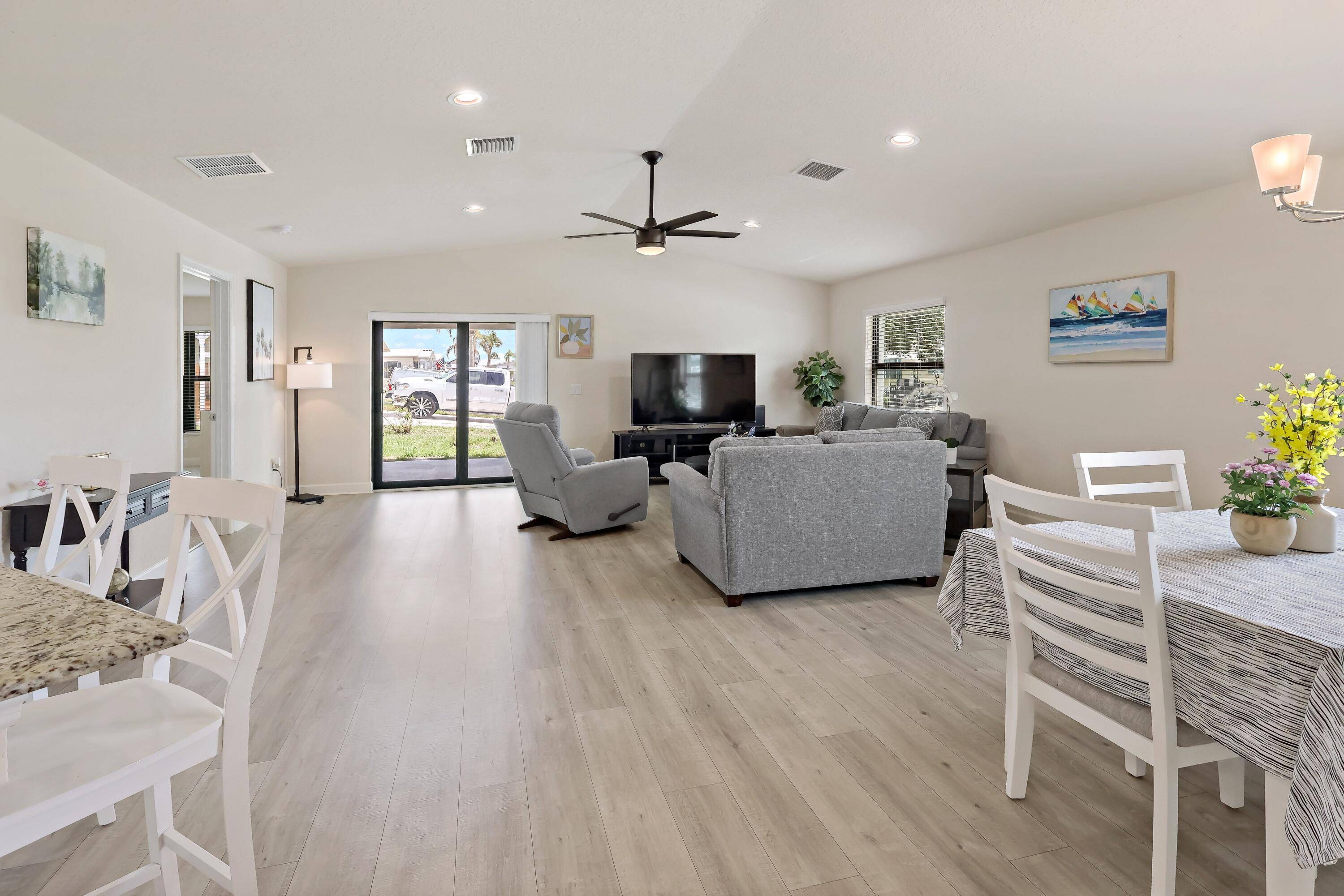 Fort Pierce, FL 34951,2 Tosca