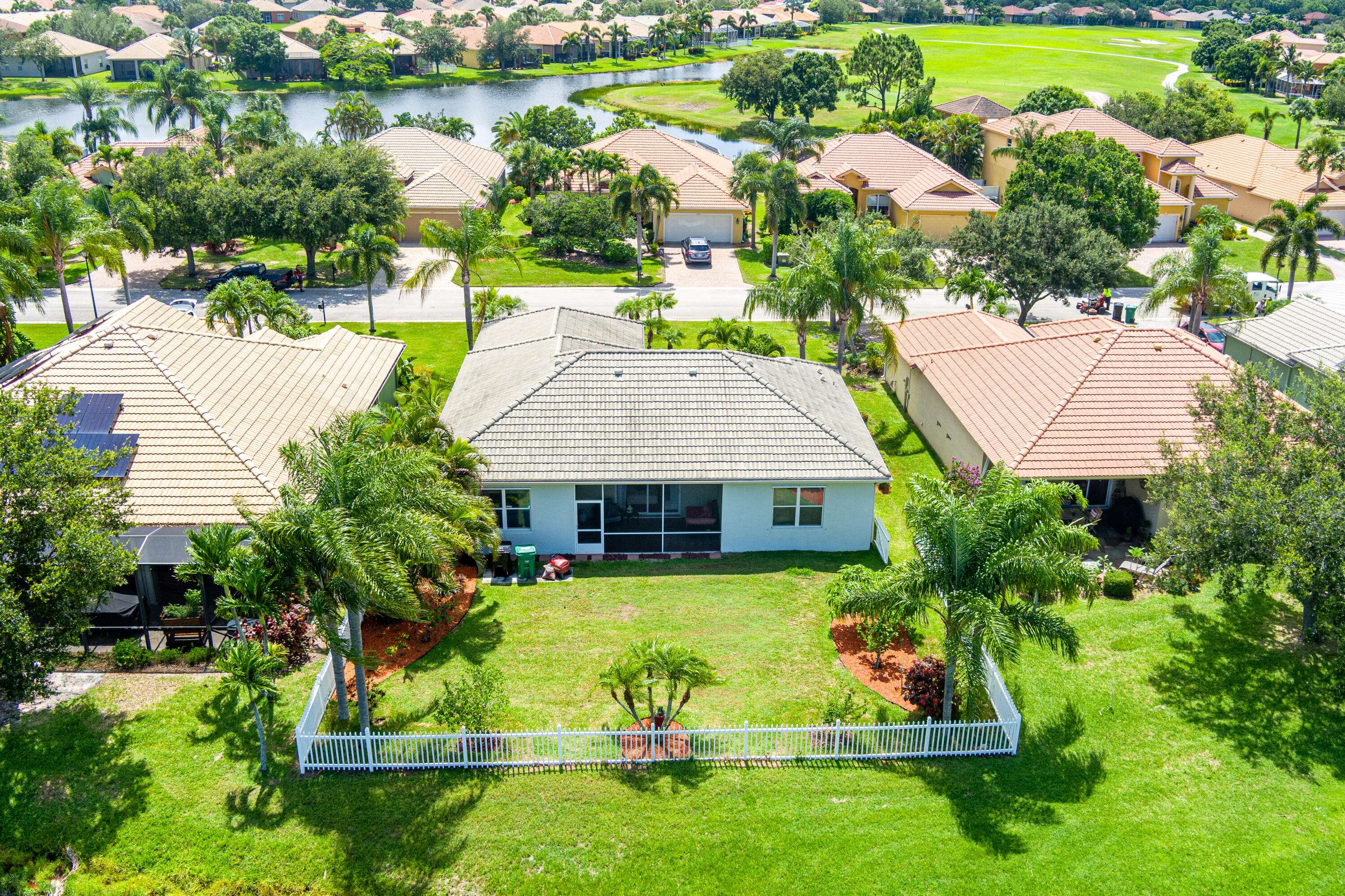 Port Saint Lucie, FL 34983,334 NW Sheffield CIR