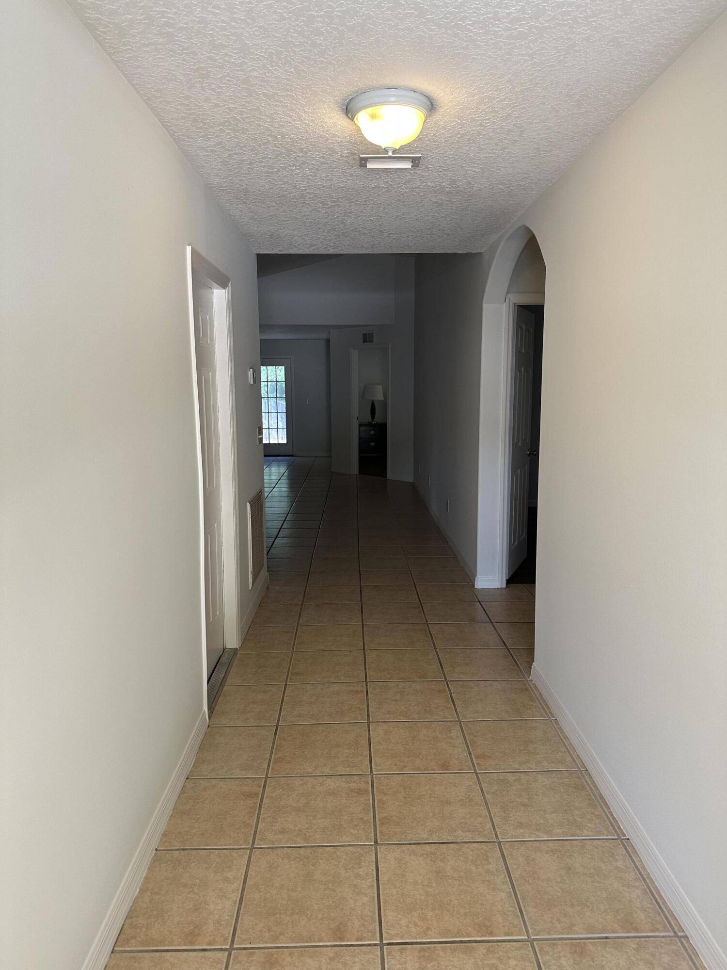Vero Beach, FL 32968,6076 7th ST