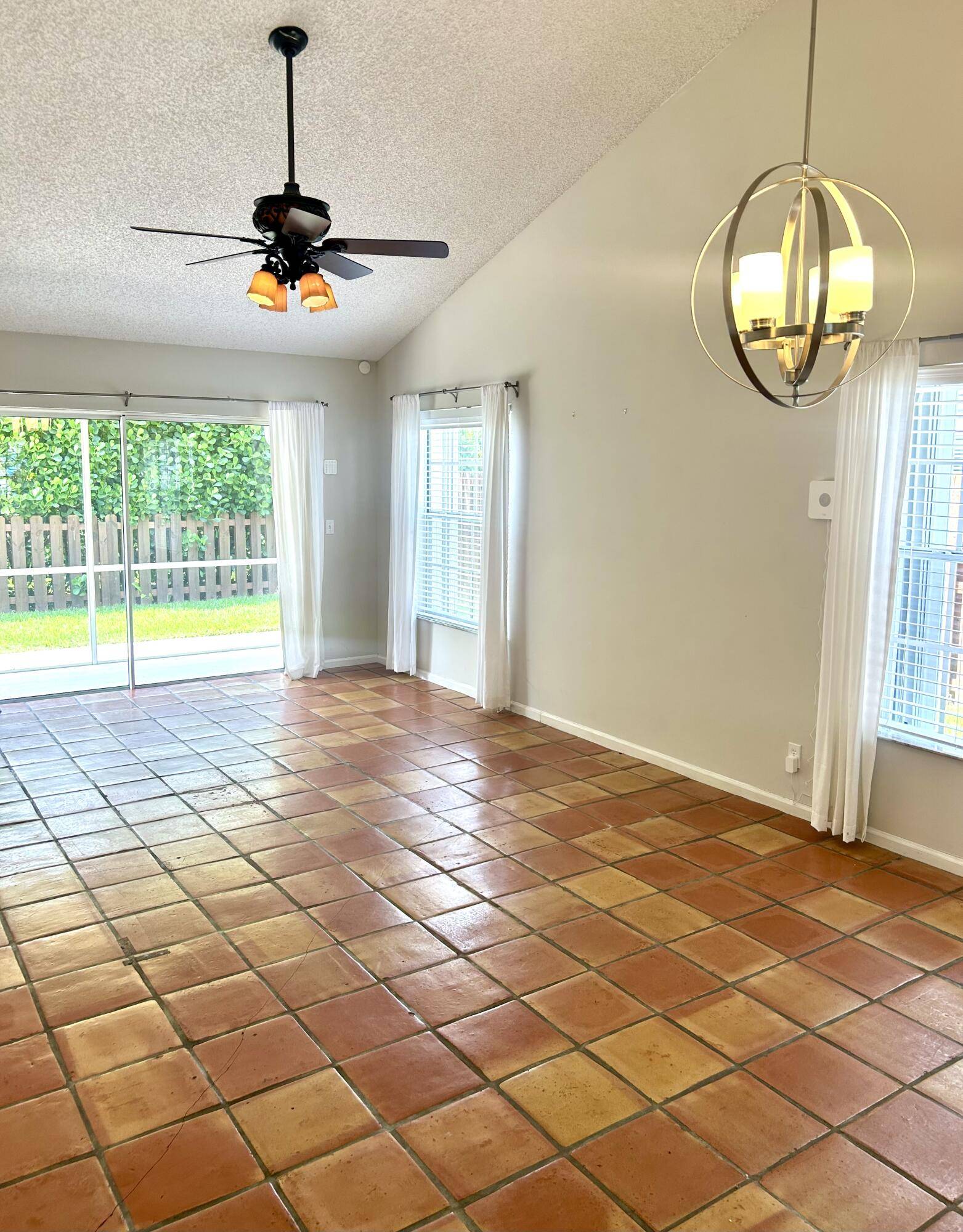 Wellington, FL 33414,935 Honeytree LN B