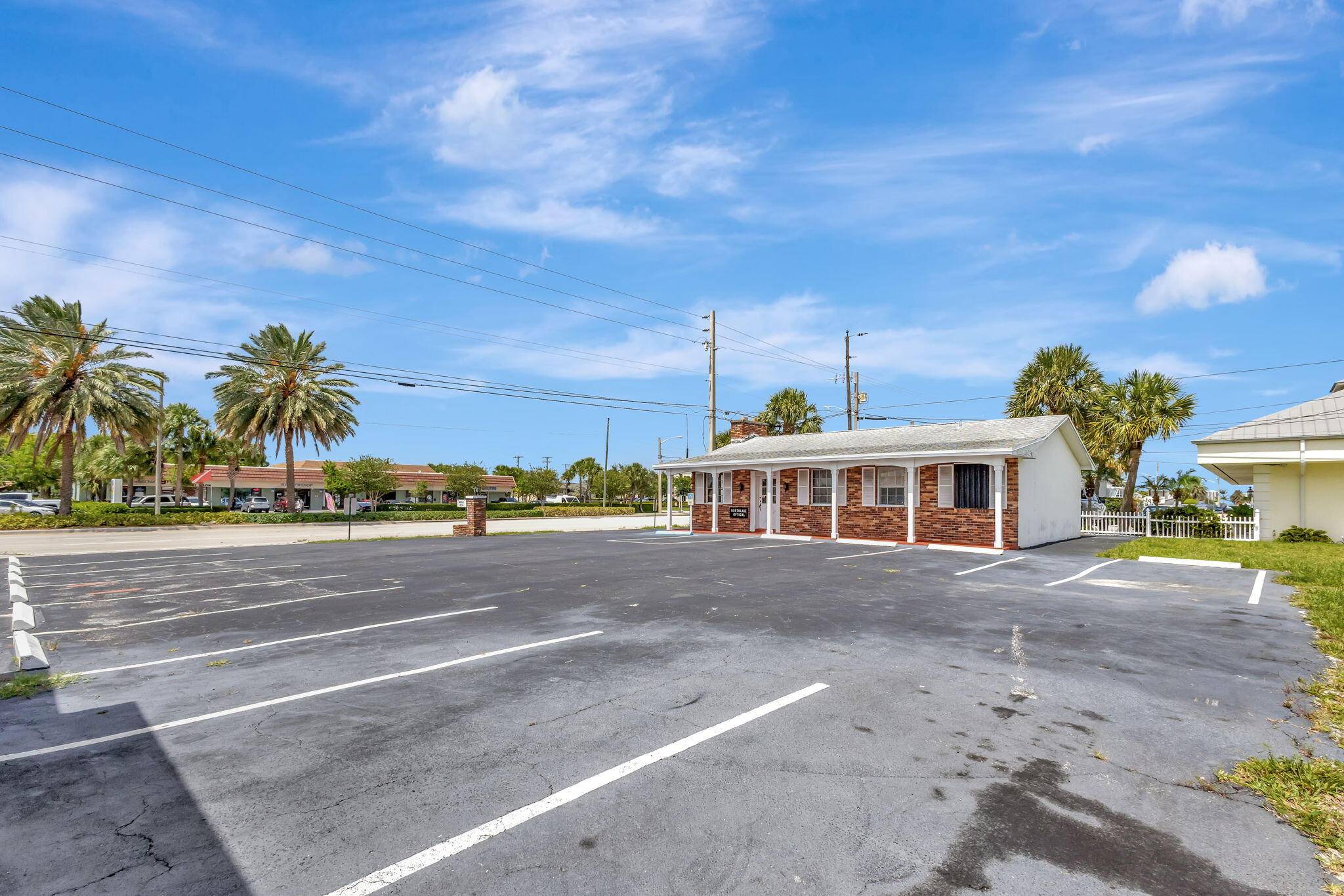 Lake Park, FL 33408,610 Northlake BLVD