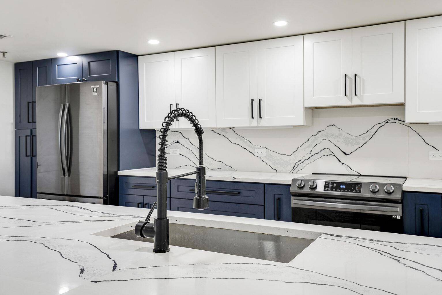 Delray Beach, FL 33444,2025 Lavers CIR D208