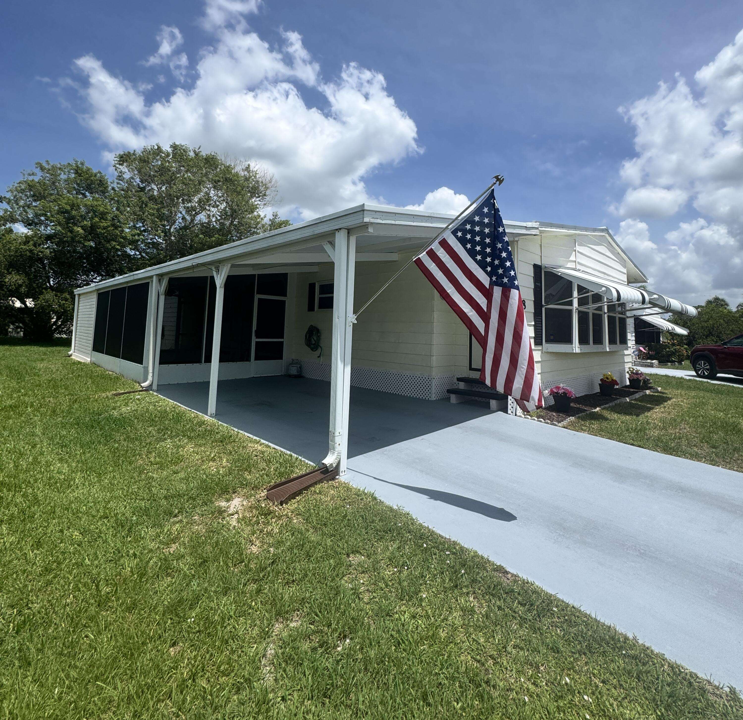 Fort Pierce, FL 34951,8 Grande Camino PL