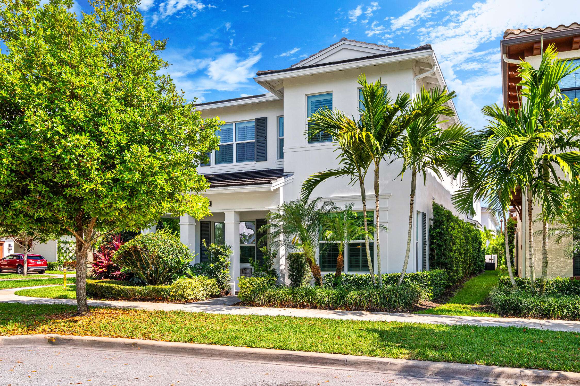 Palm Beach Gardens, FL 33418,6004 Curie PL