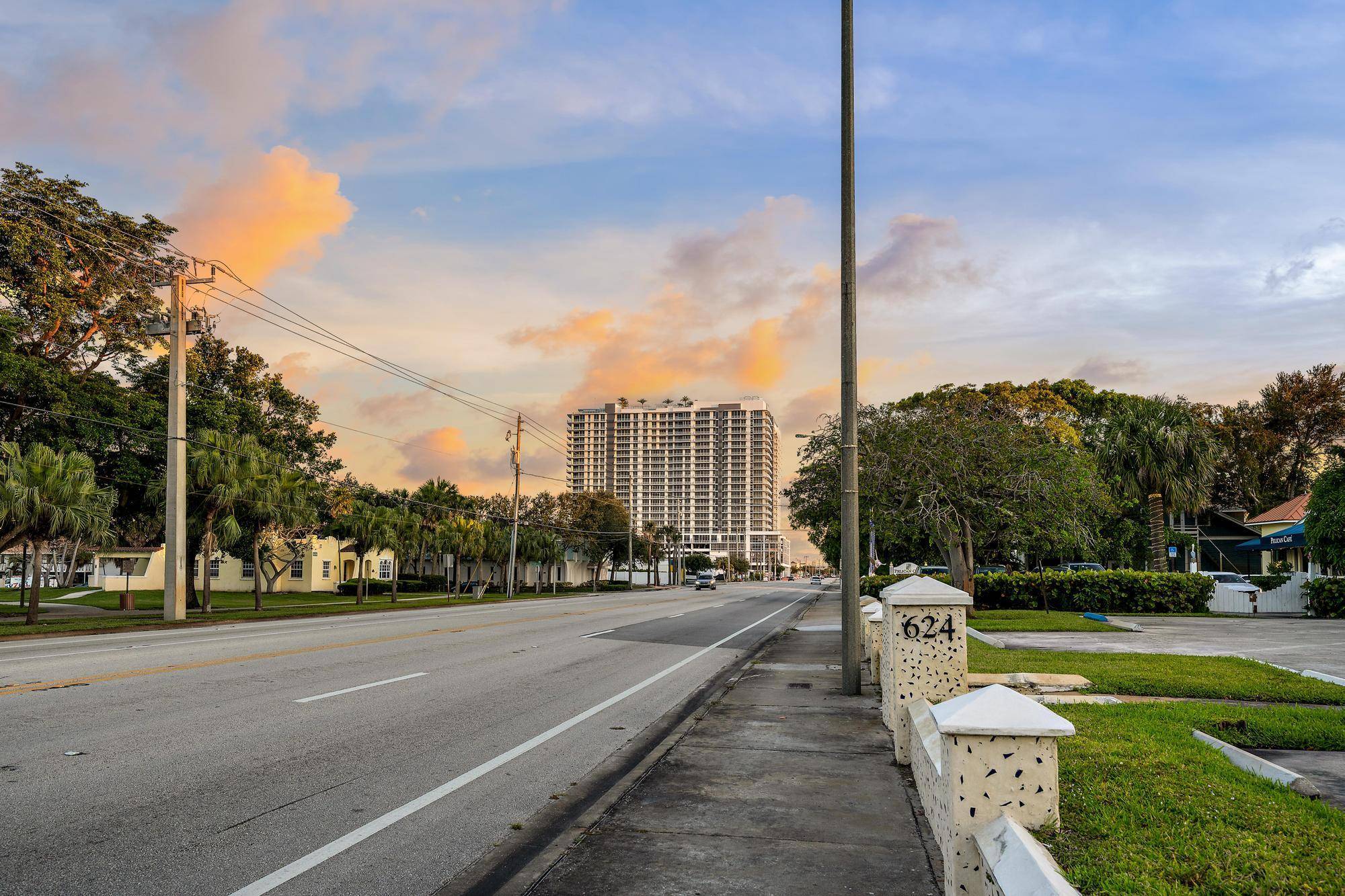 Lake Park, FL 33403,624 Federal HWY