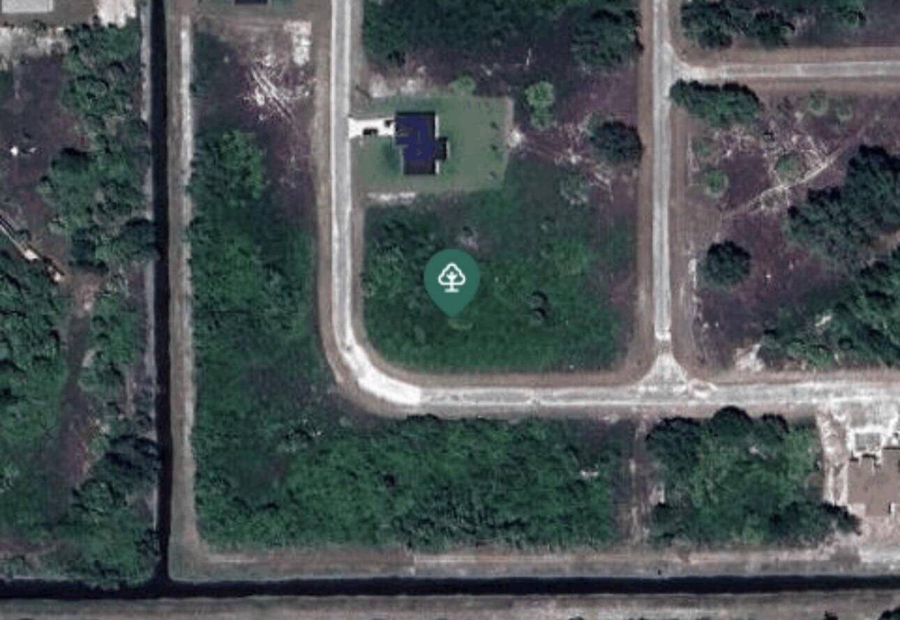 Lehigh Acres, FL 33974,533 Lone Star LN
