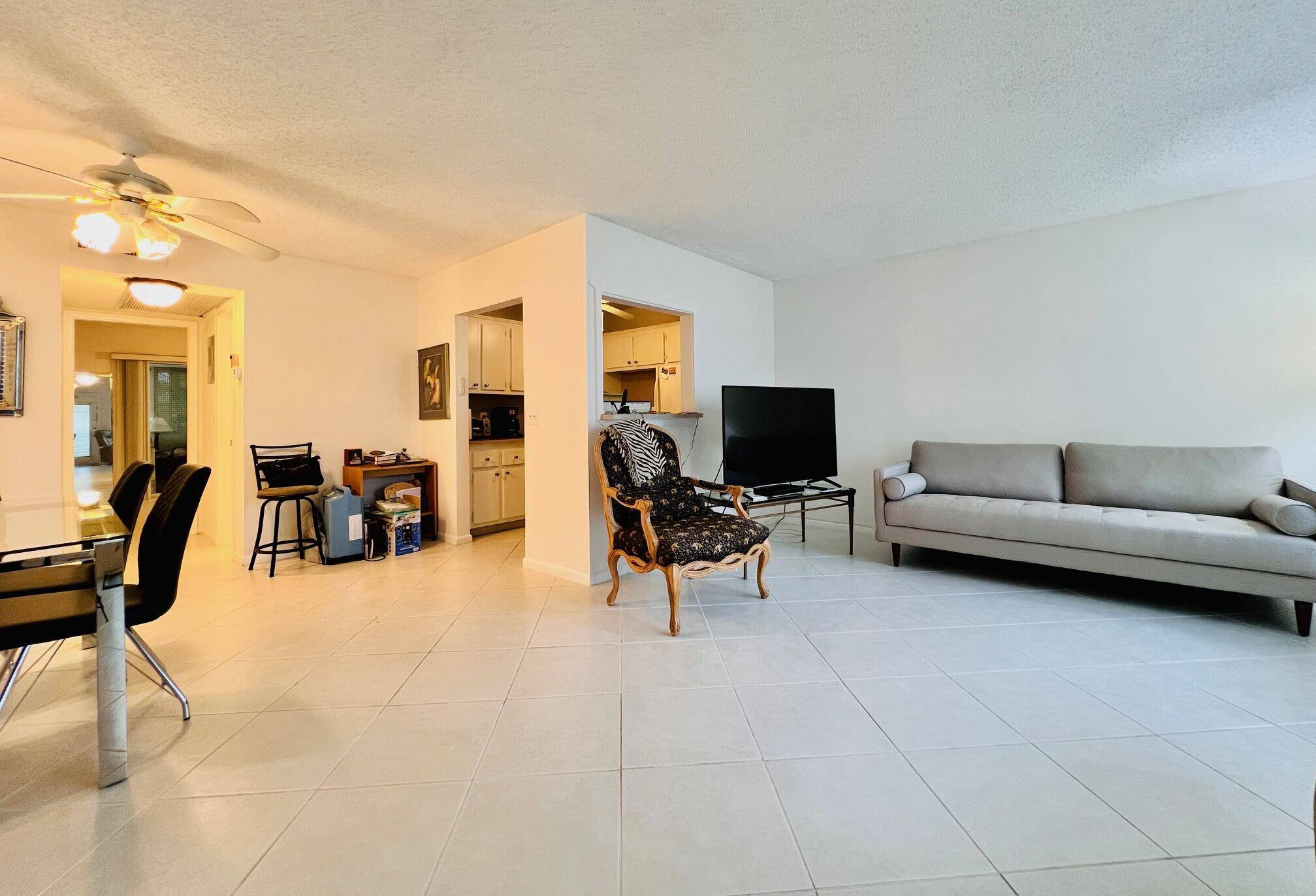 West Palm Beach, FL 33417,123 Southampton B
