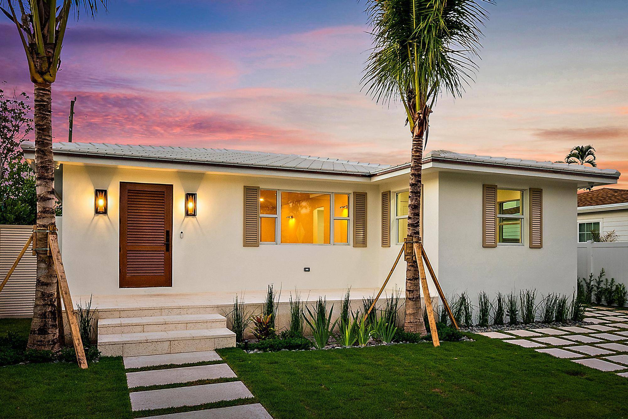 West Palm Beach, FL 33405,227 Greymon DR