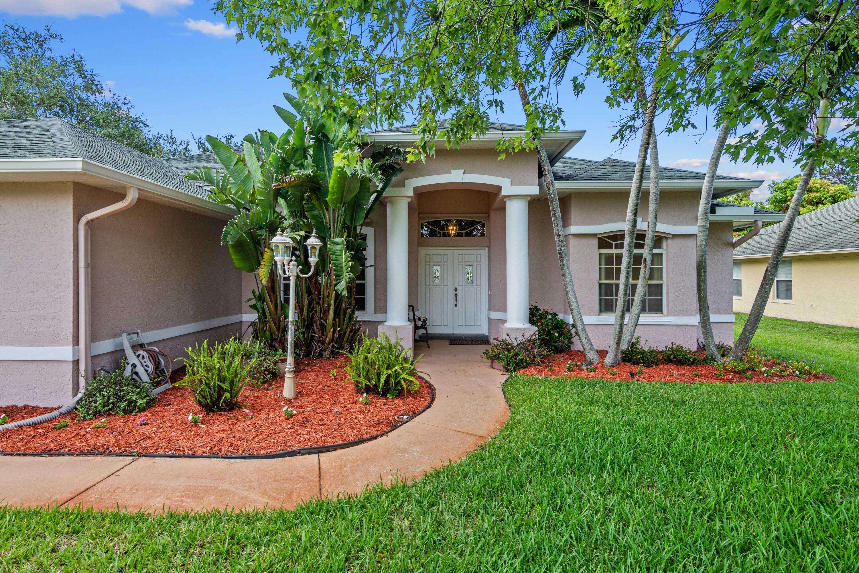 Port Saint Lucie, FL 34952,1611 SE Simmons ST