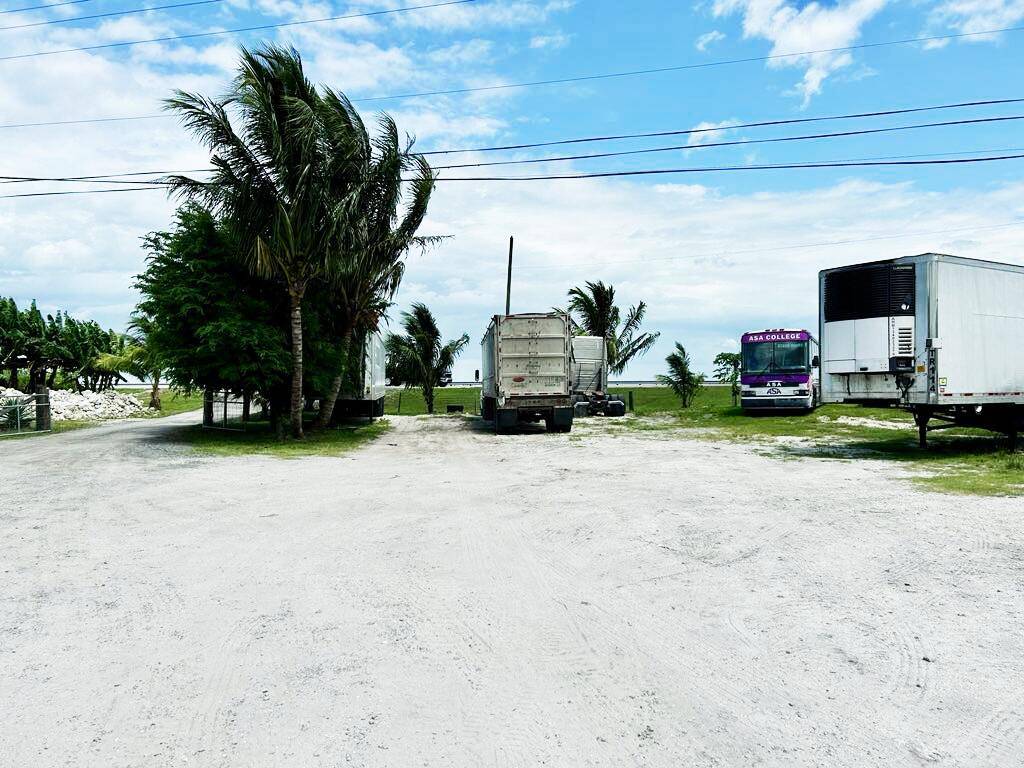 Belle Glade, FL 33430,0 E Canal St