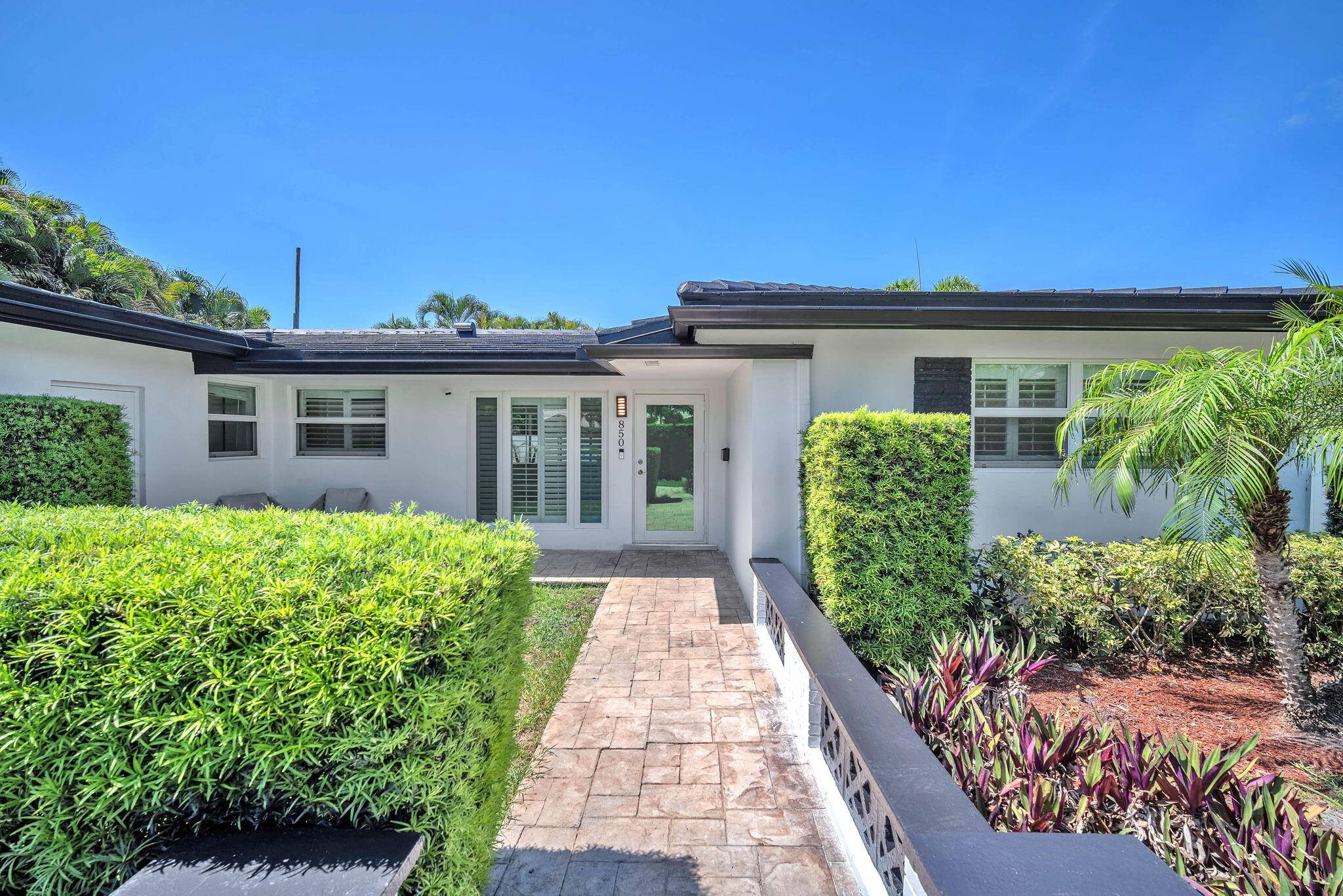Boca Raton, FL 33486,850 W Camino Real